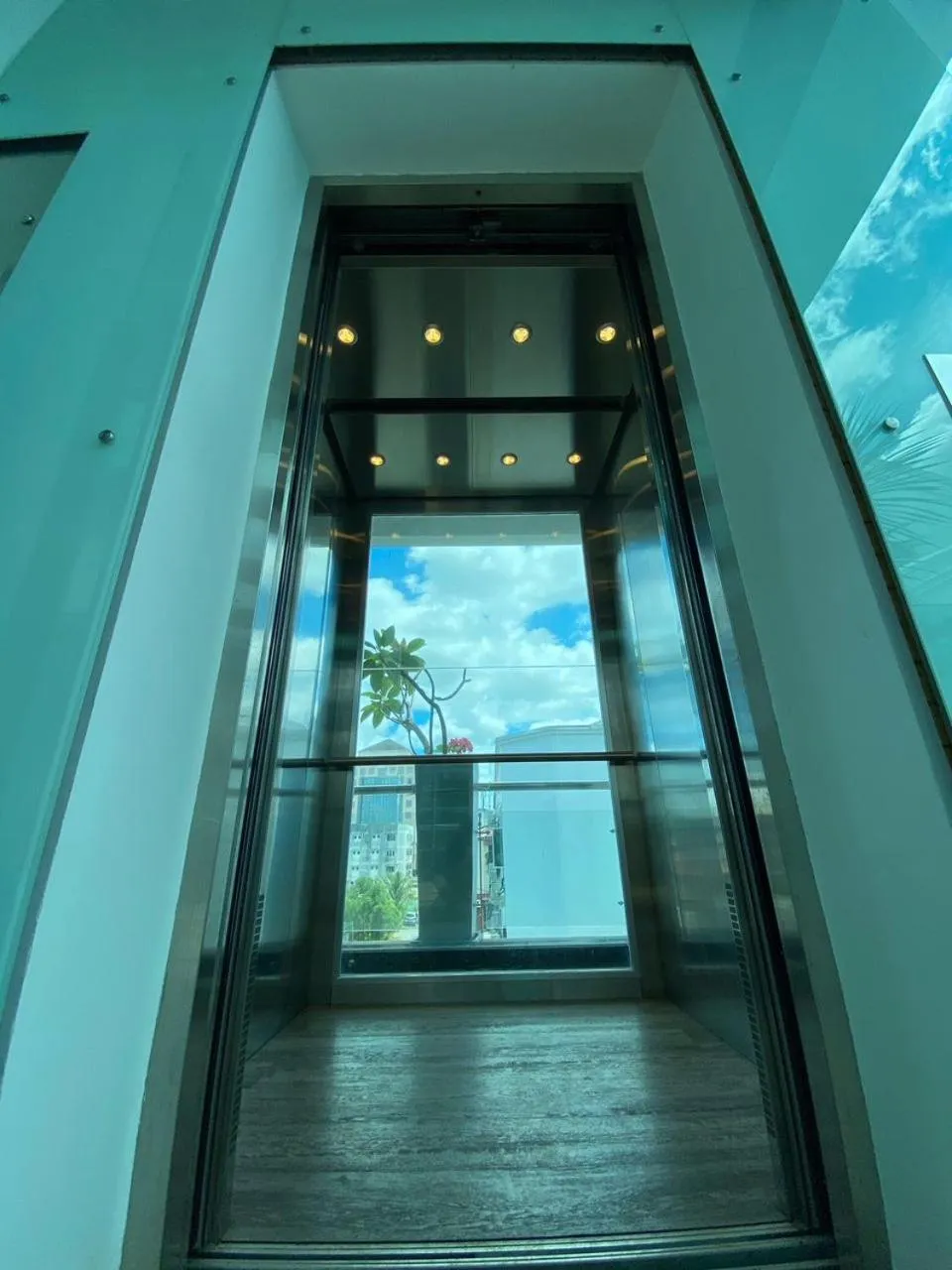 elevator in Wesberly Apartments