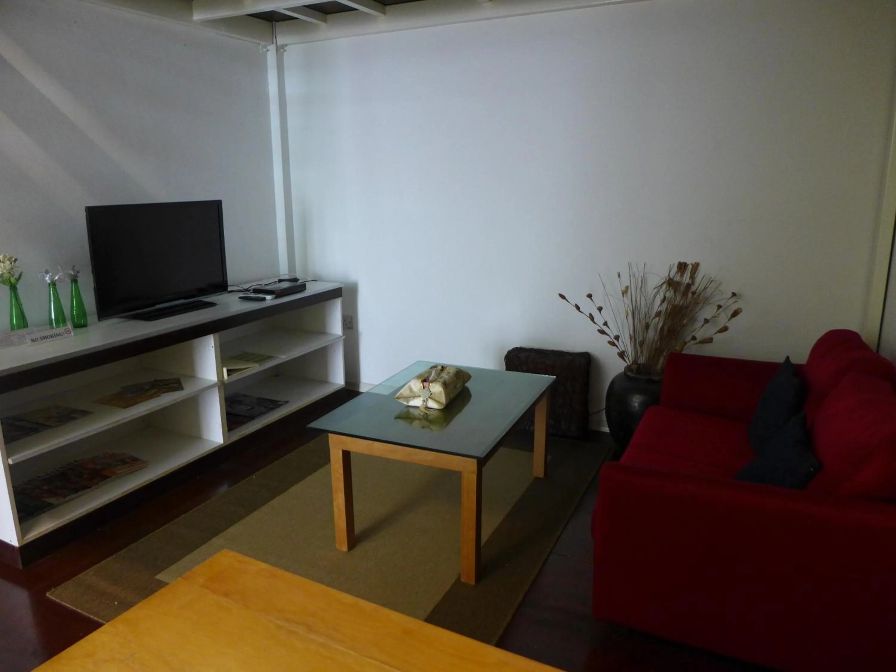 Seating area in Wesberly Apartments