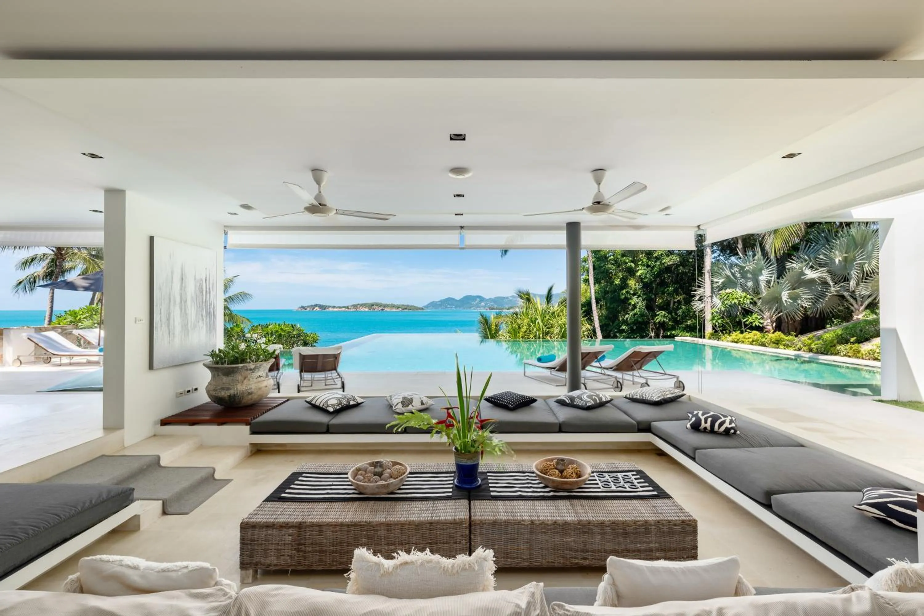 Day in Samujana Villas