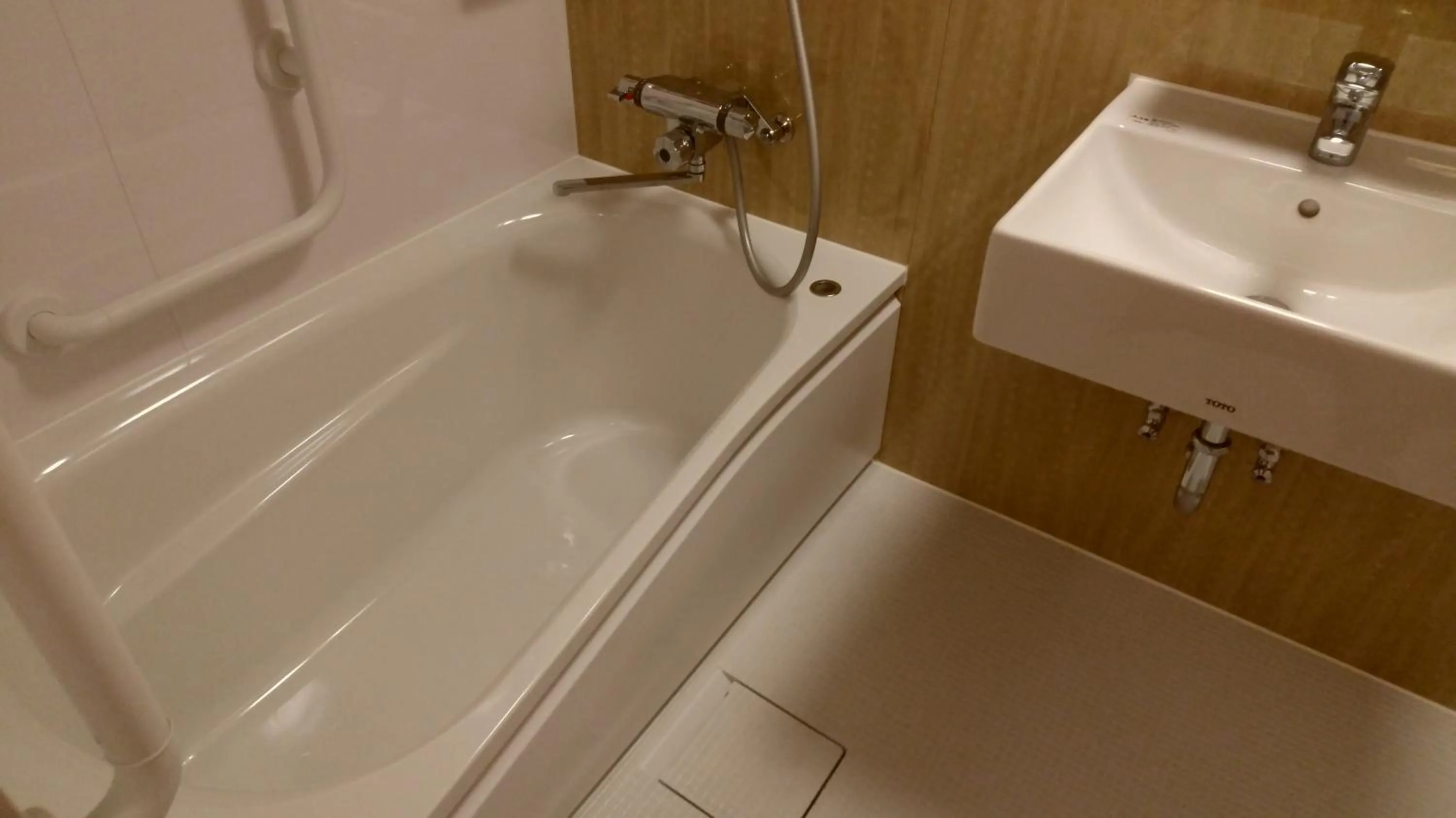 Bathroom in Ueno First City Hotel