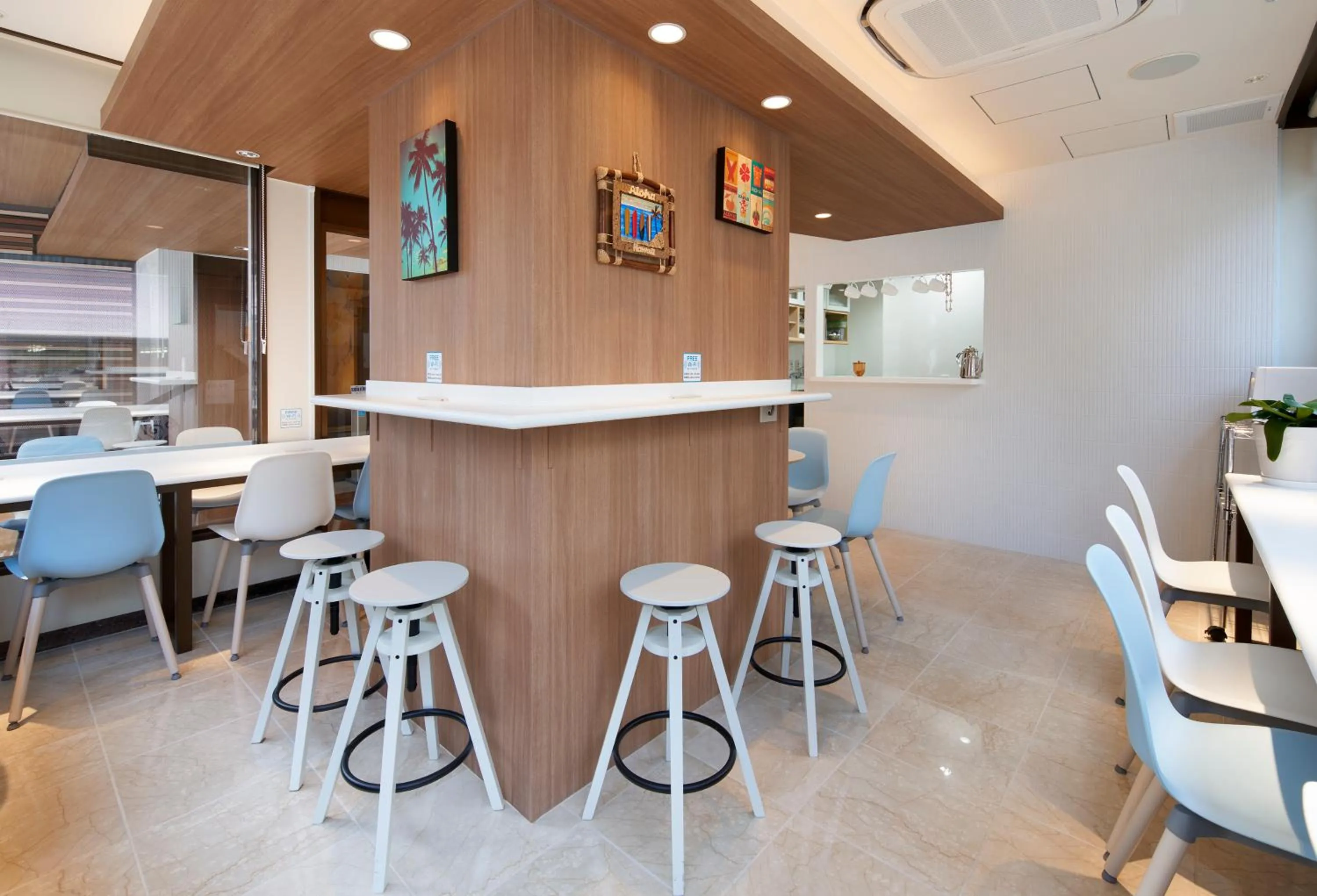 Lounge or bar in Ueno First City Hotel