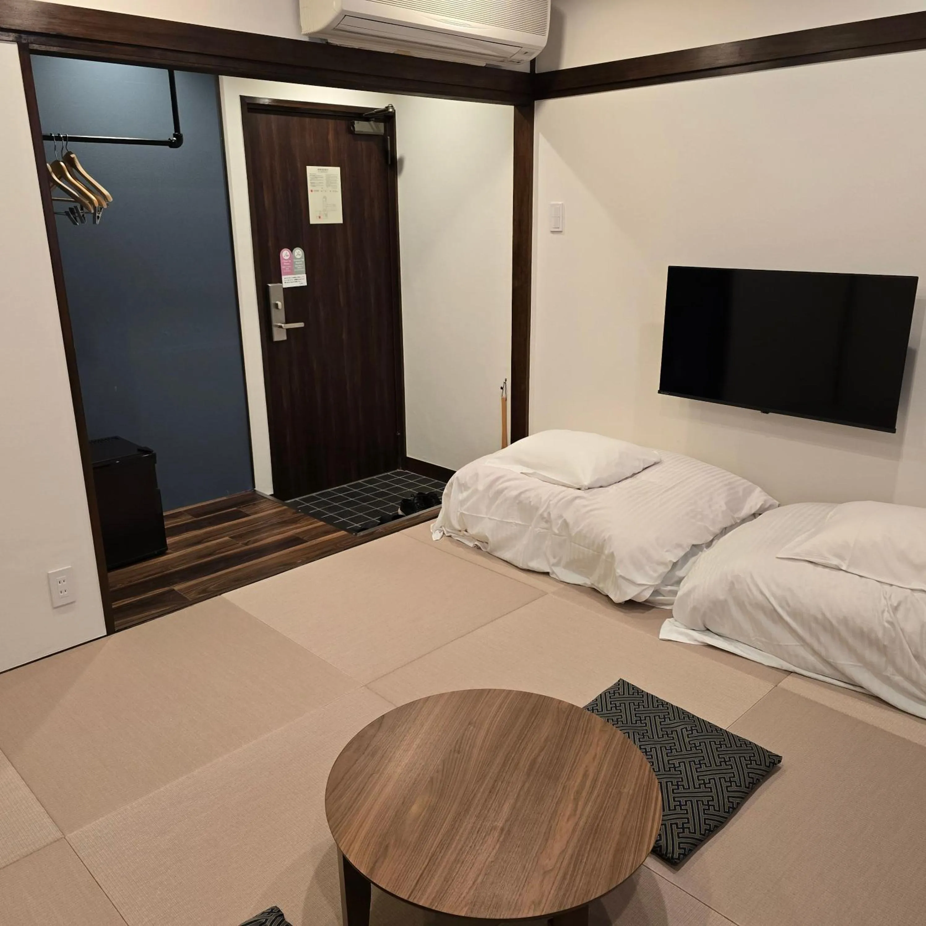 Photo of the whole room, Bed in Ueno First City Hotel