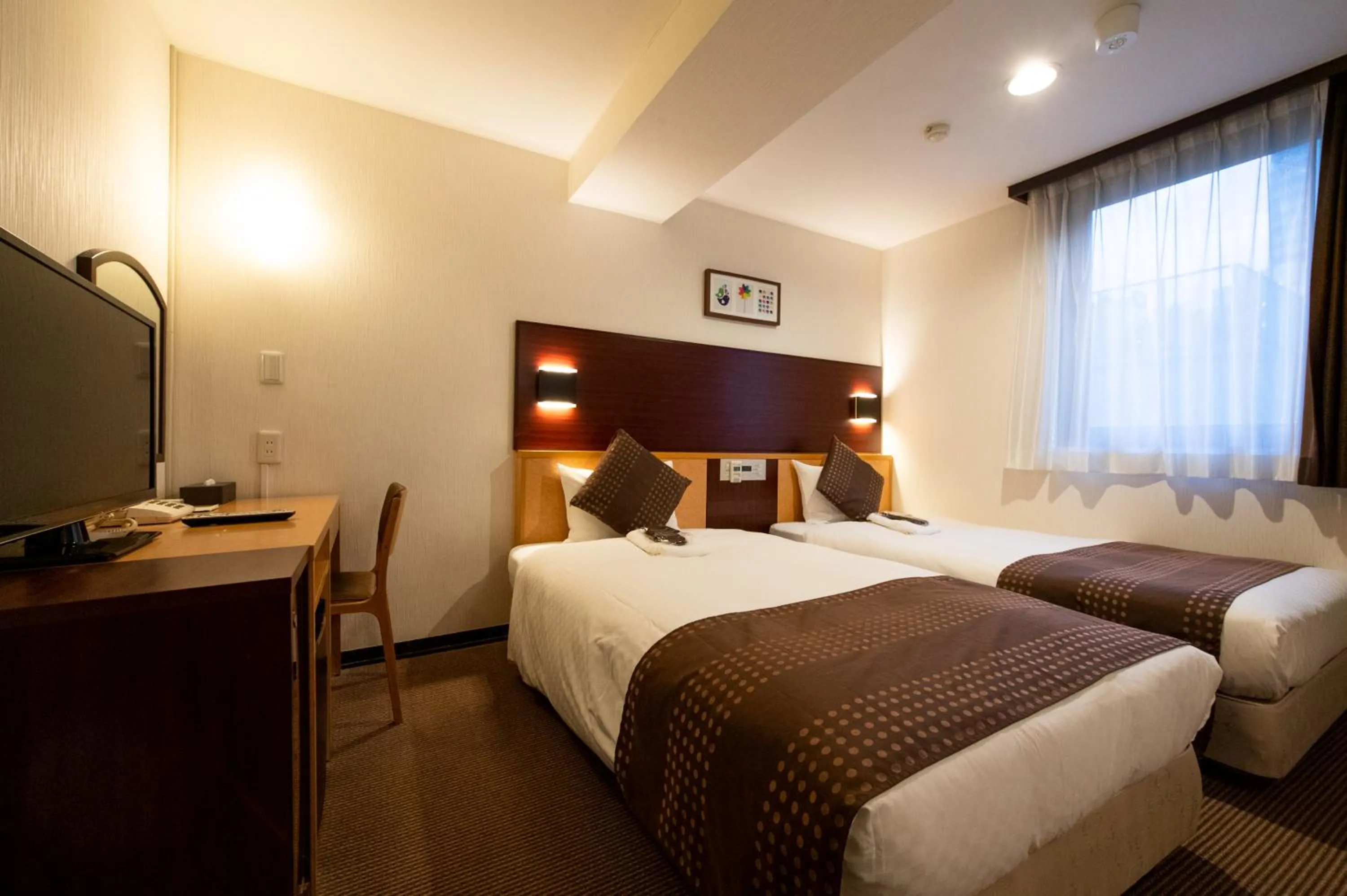 Photo of the whole room, Bed in Ueno First City Hotel