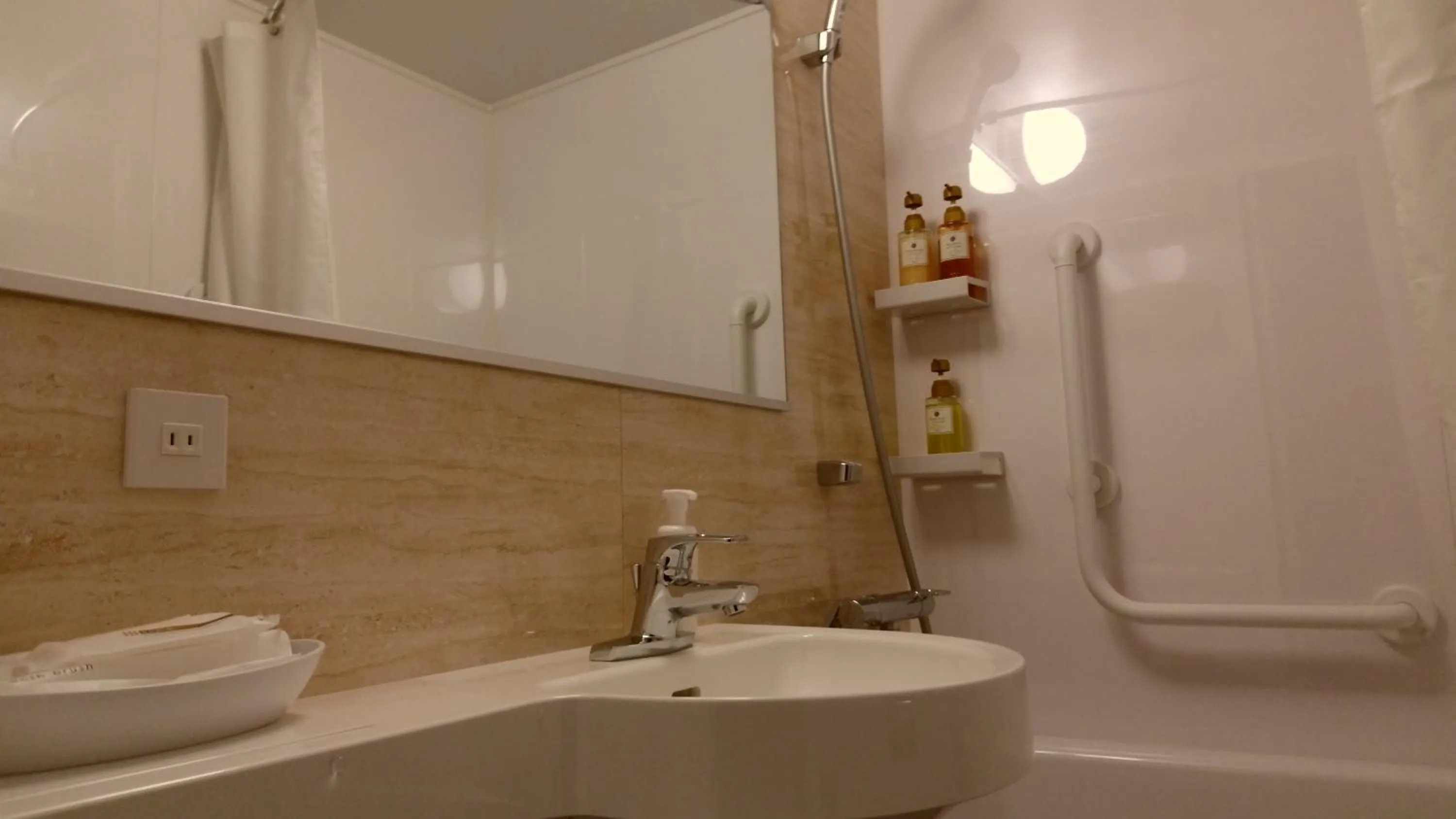 Bathroom in Ueno First City Hotel