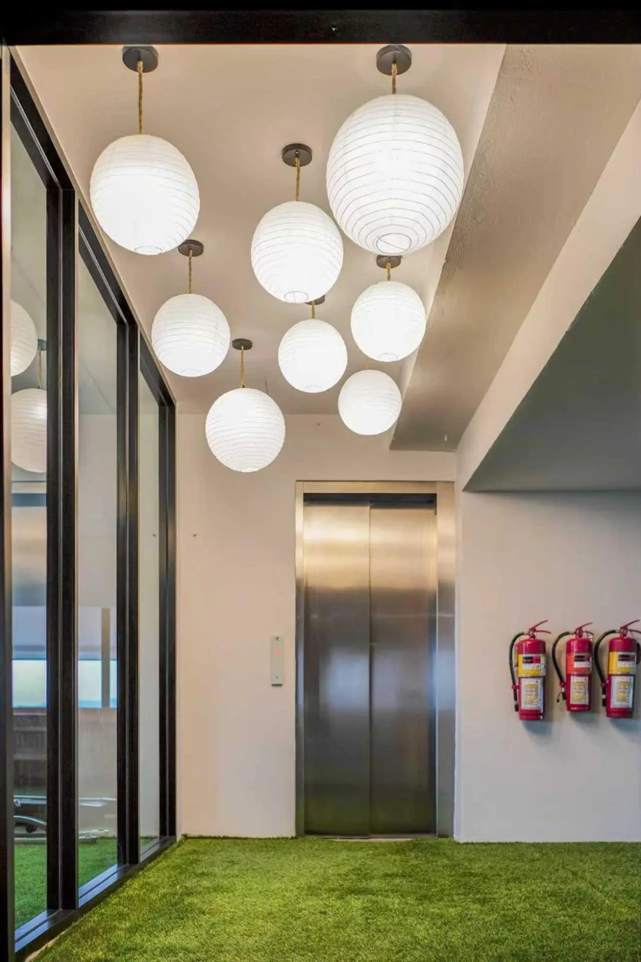 Seating area in Luck Thai Hotel