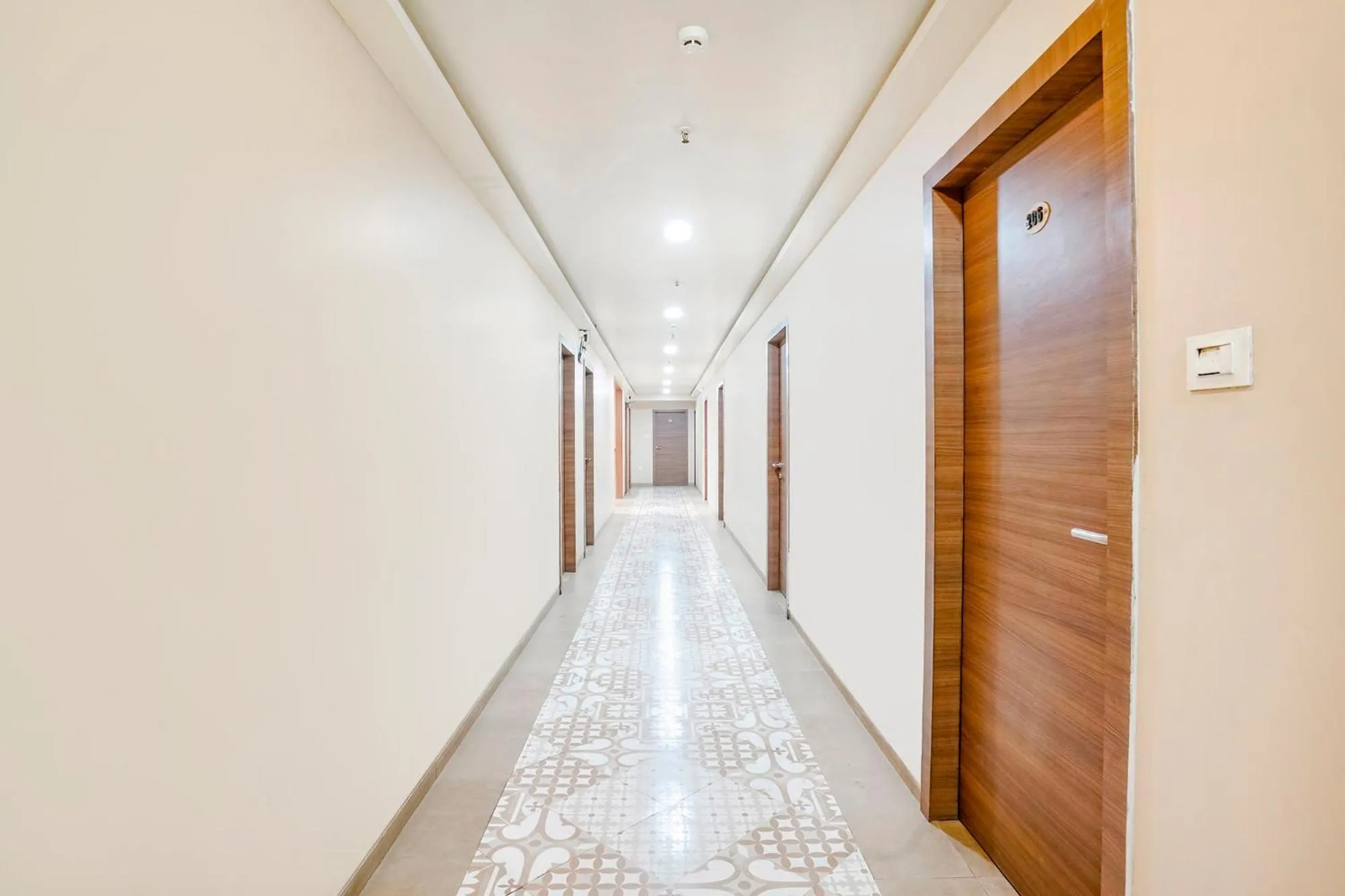 Lobby or reception in Hotel Mahadev Residency - Dapode, Bhiwandi