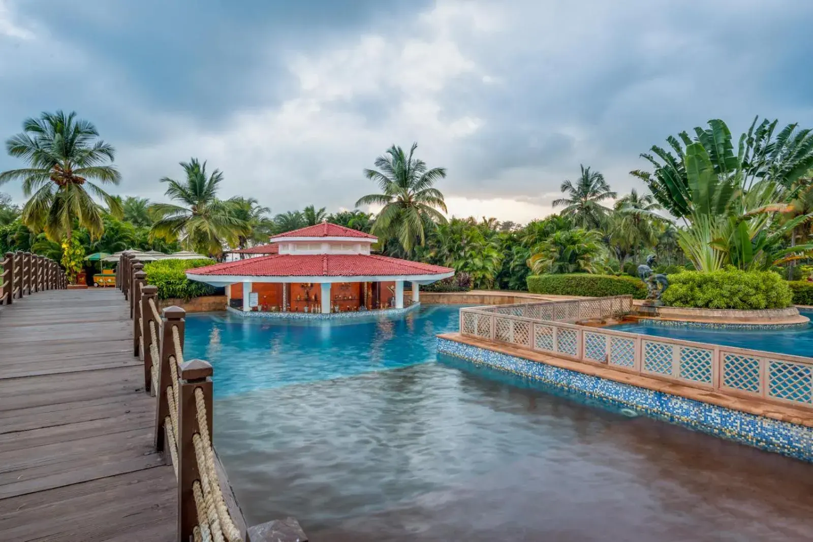 Restaurant/places to eat in The LaLiT Golf & Spa Resort Goa Restaurant/places to eat in The LaLiT Golf & Spa Resort Goa