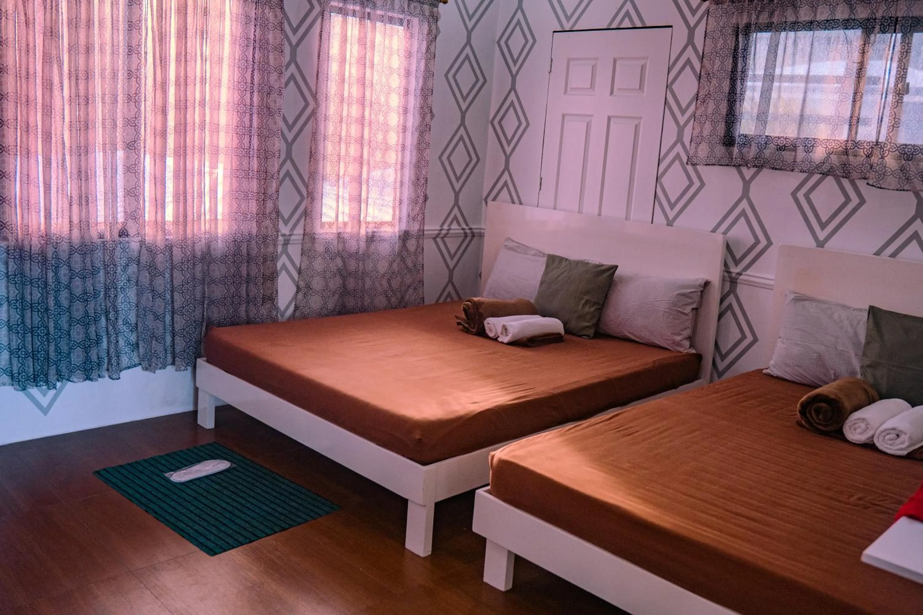 Bed in L & M Hearthstones Lodge