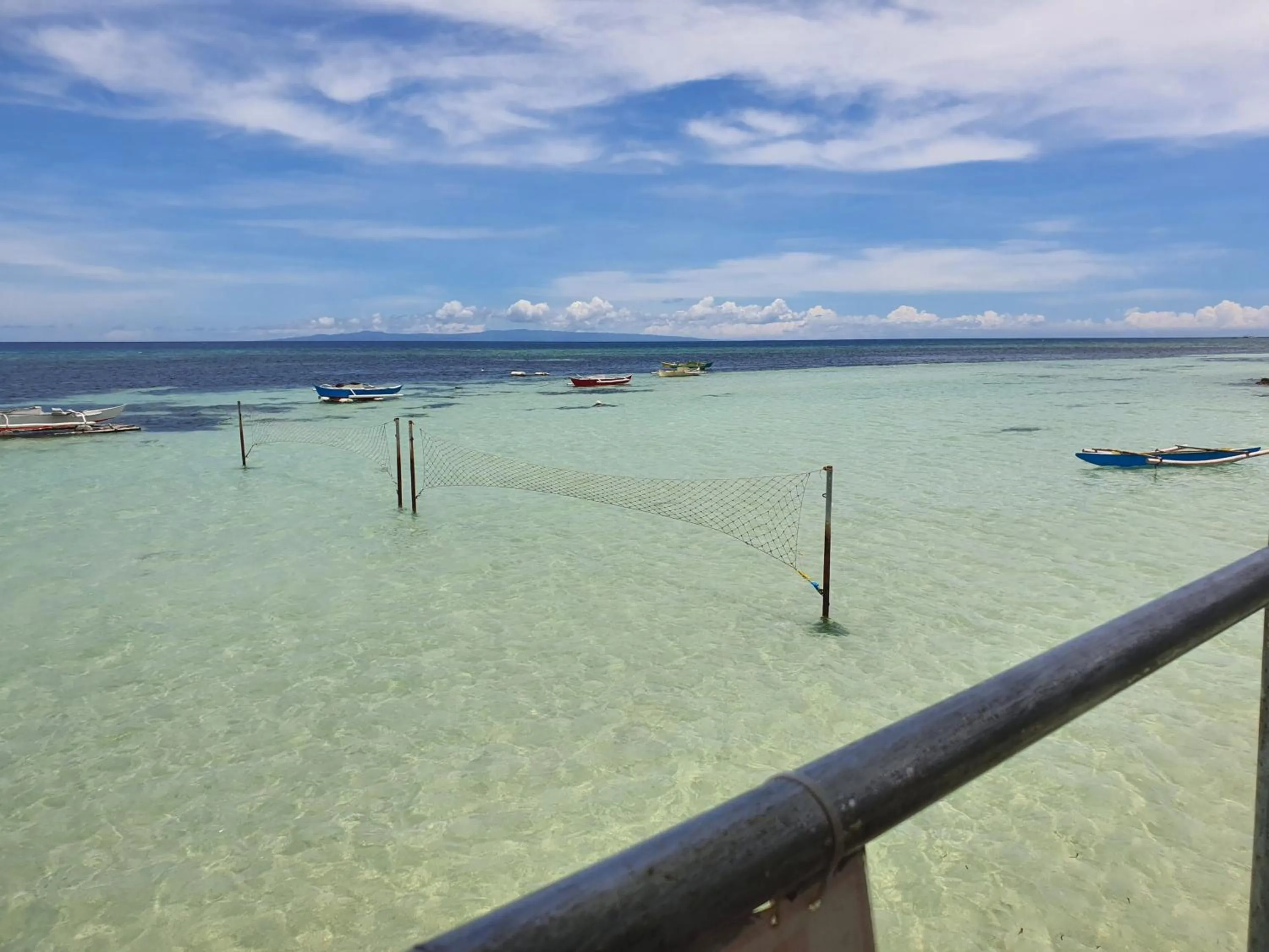 Beach in L & M Hearthstones Lodge