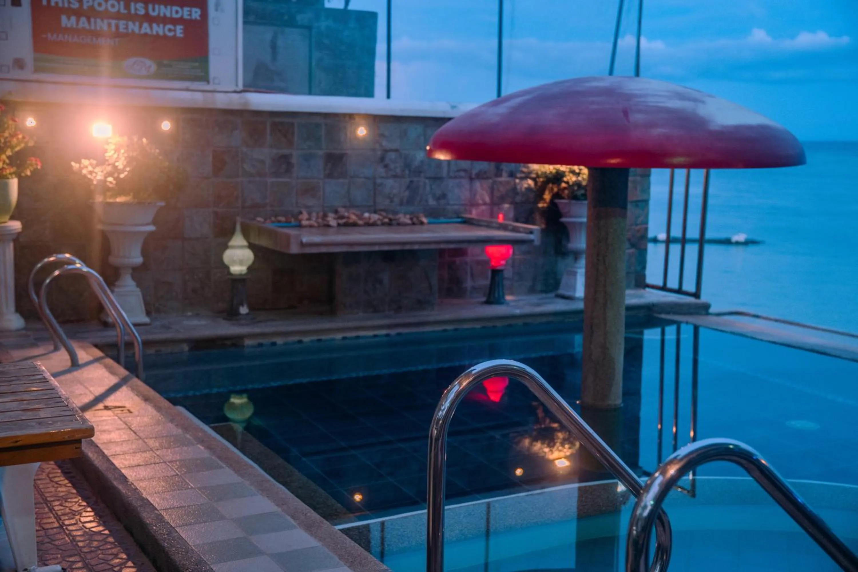 L & M Hearthstones Lodge