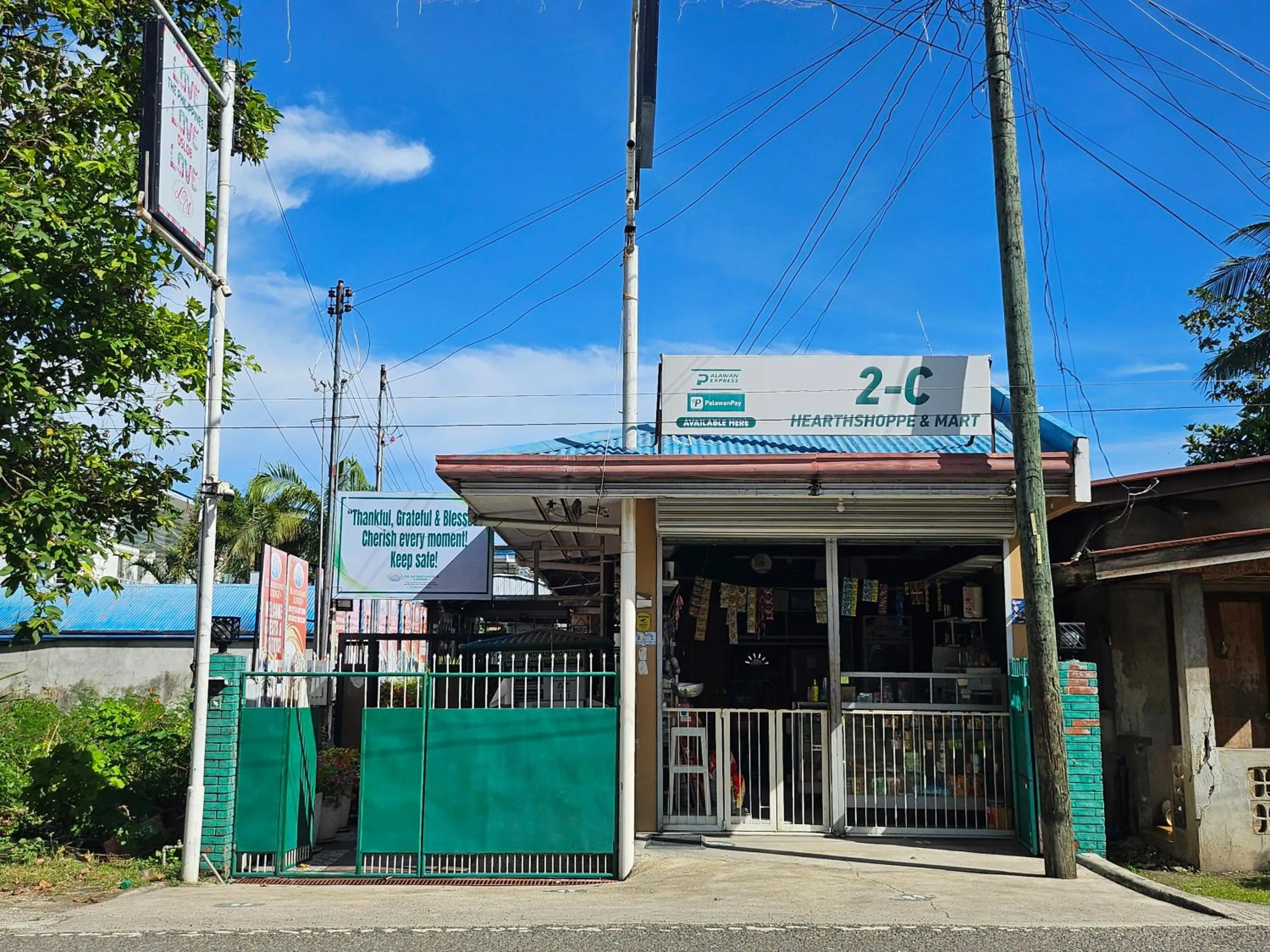 L & M Hearthstones Lodge