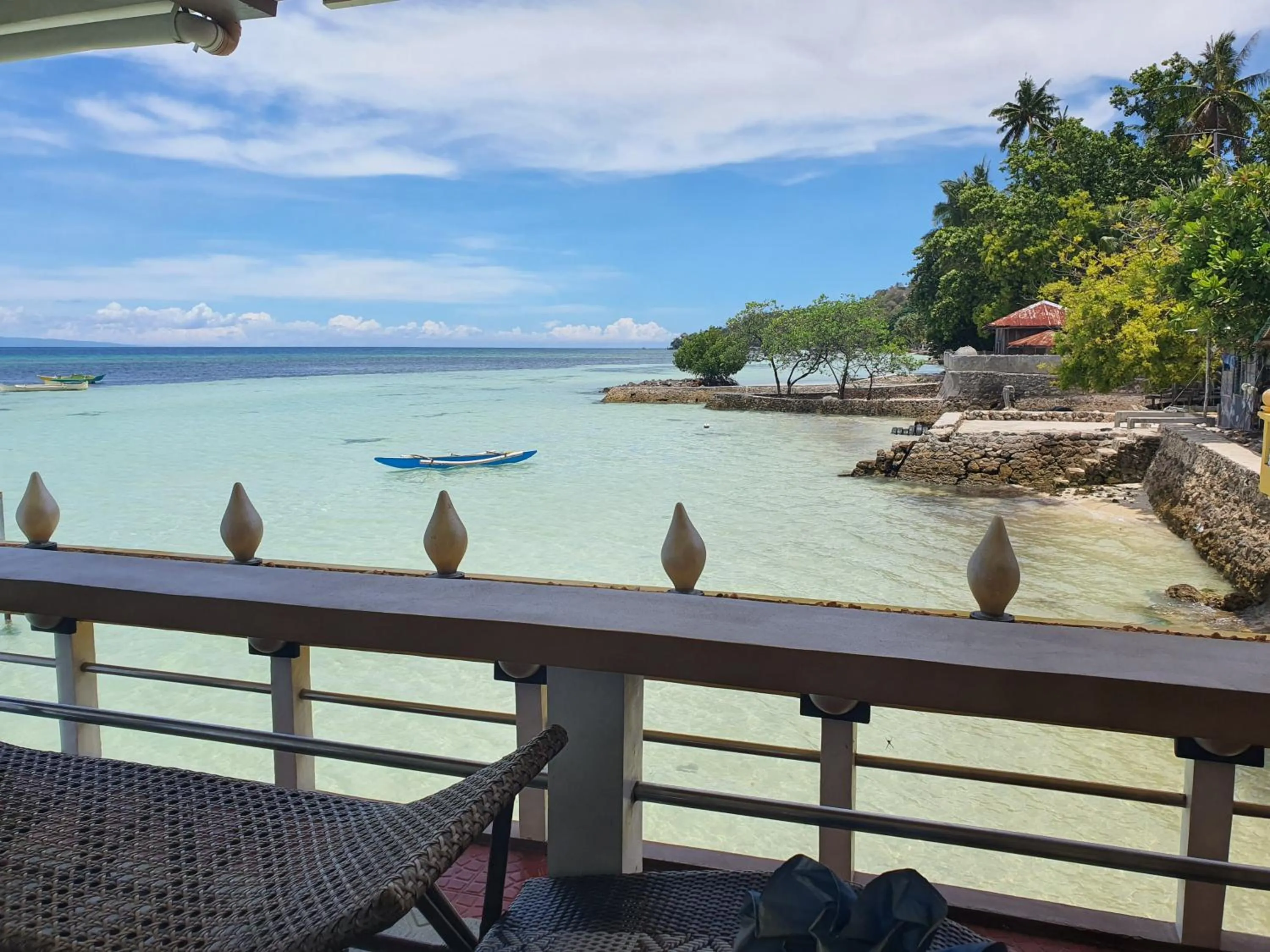 Beach in L & M Hearthstones Lodge
