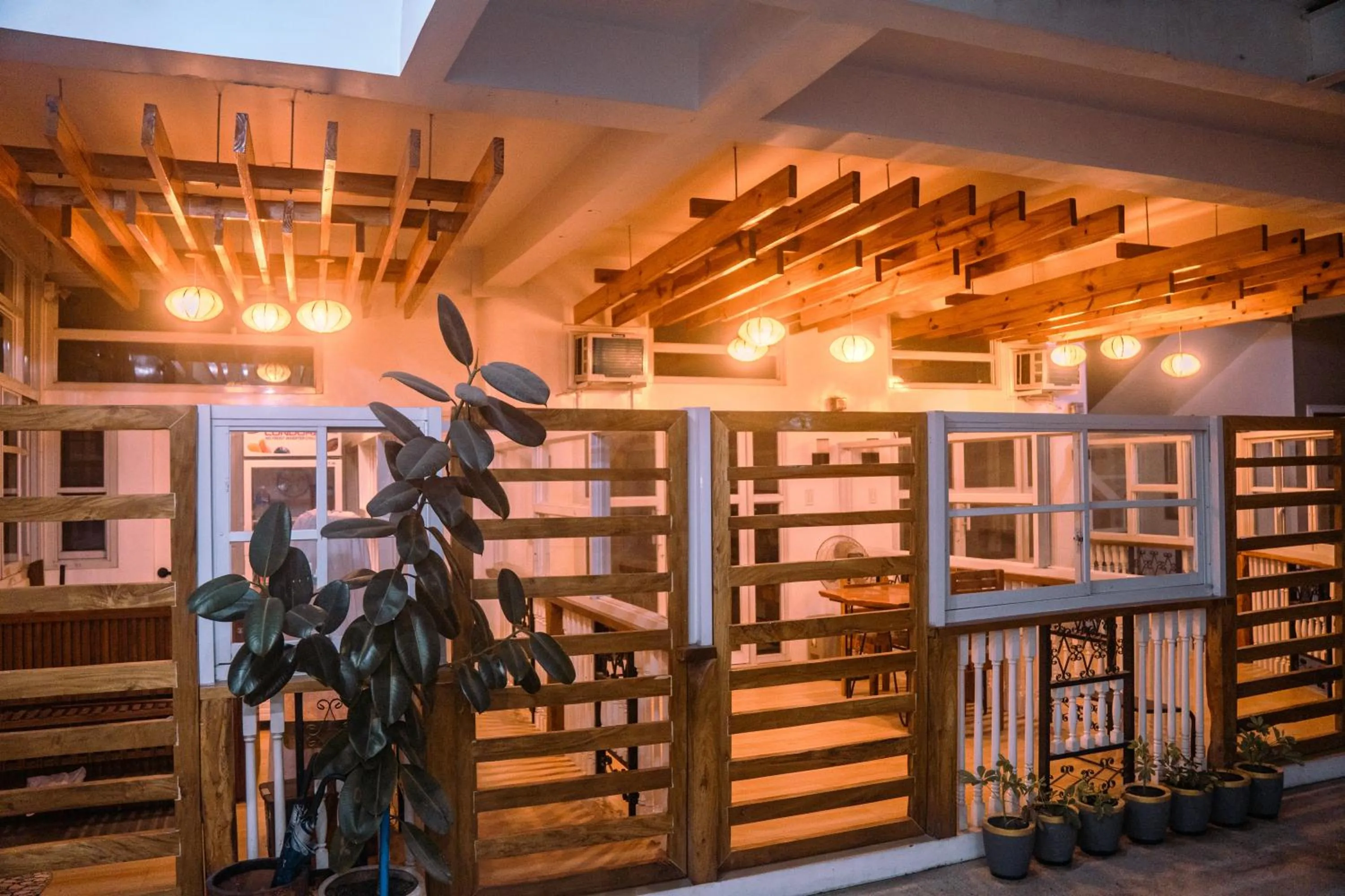 L & M Hearthstones Lodge