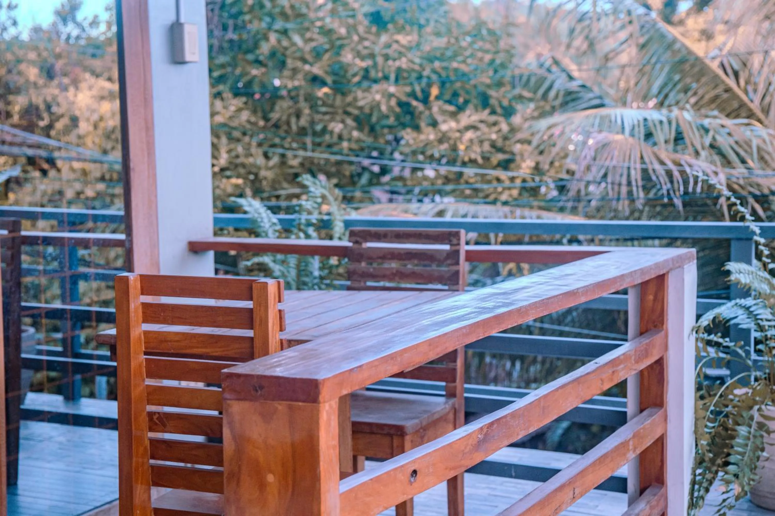 L & M Hearthstones Lodge