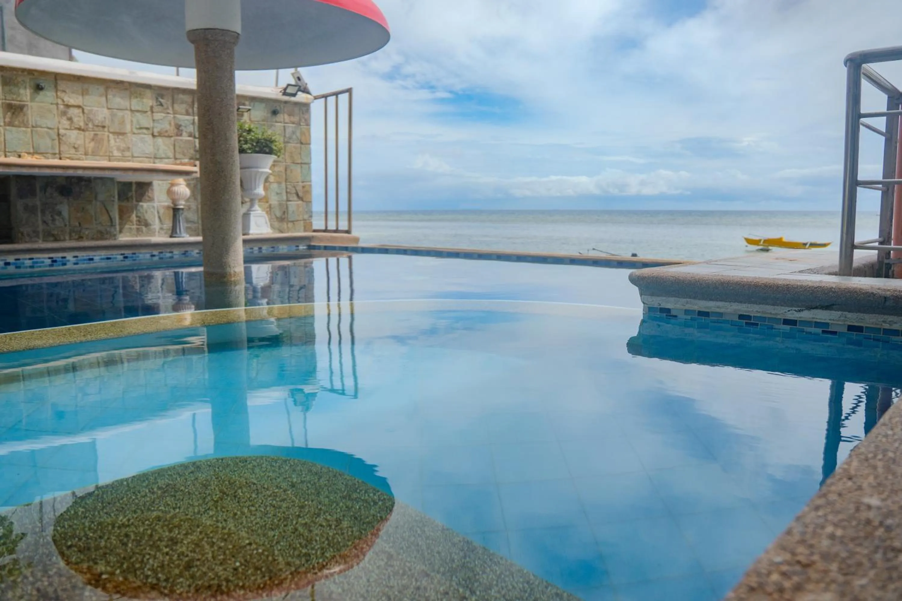 L & M Hearthstones Lodge