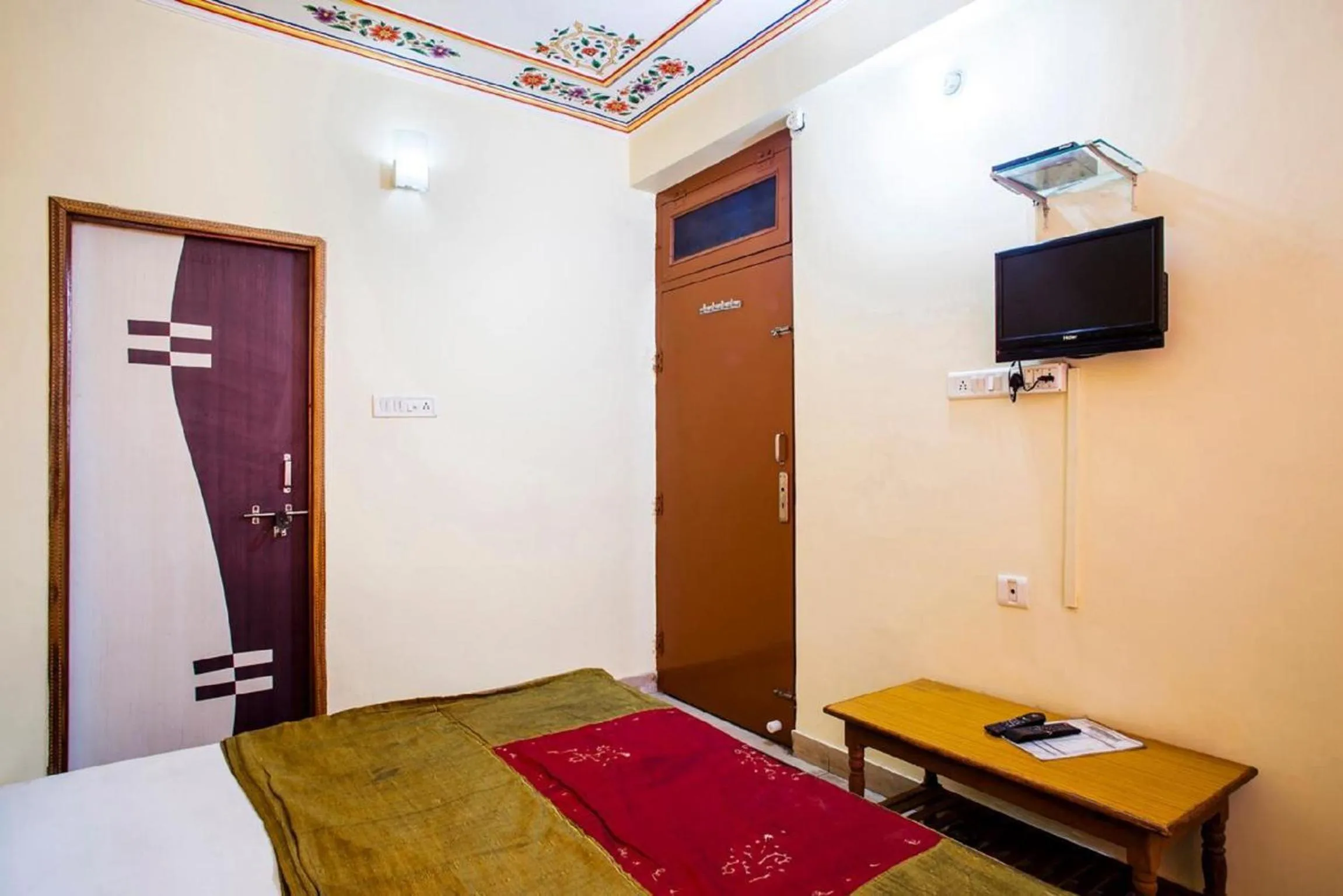 TV and multimedia in Hotel New City Inn