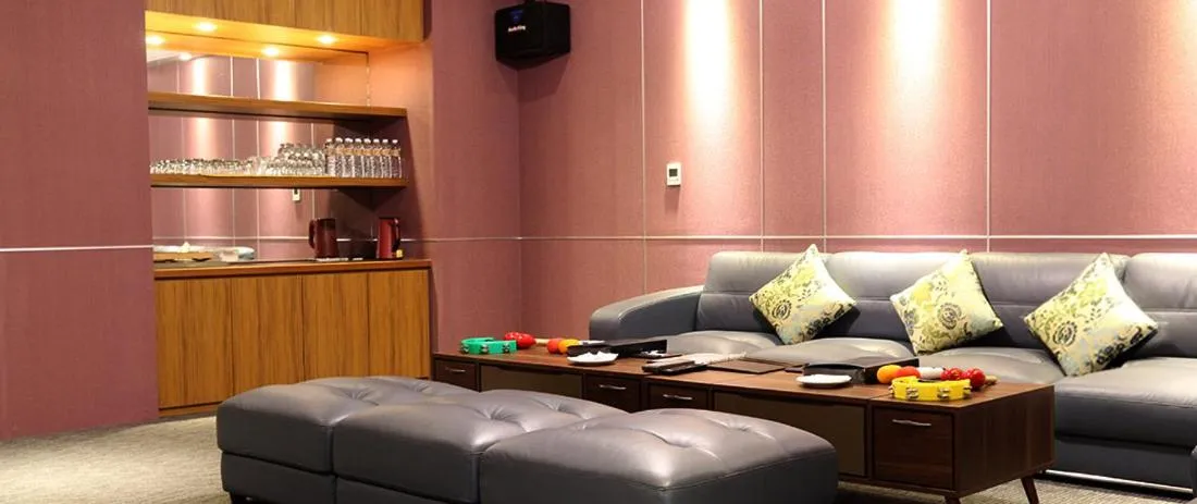 Karaoke in Dancewoods Hotel