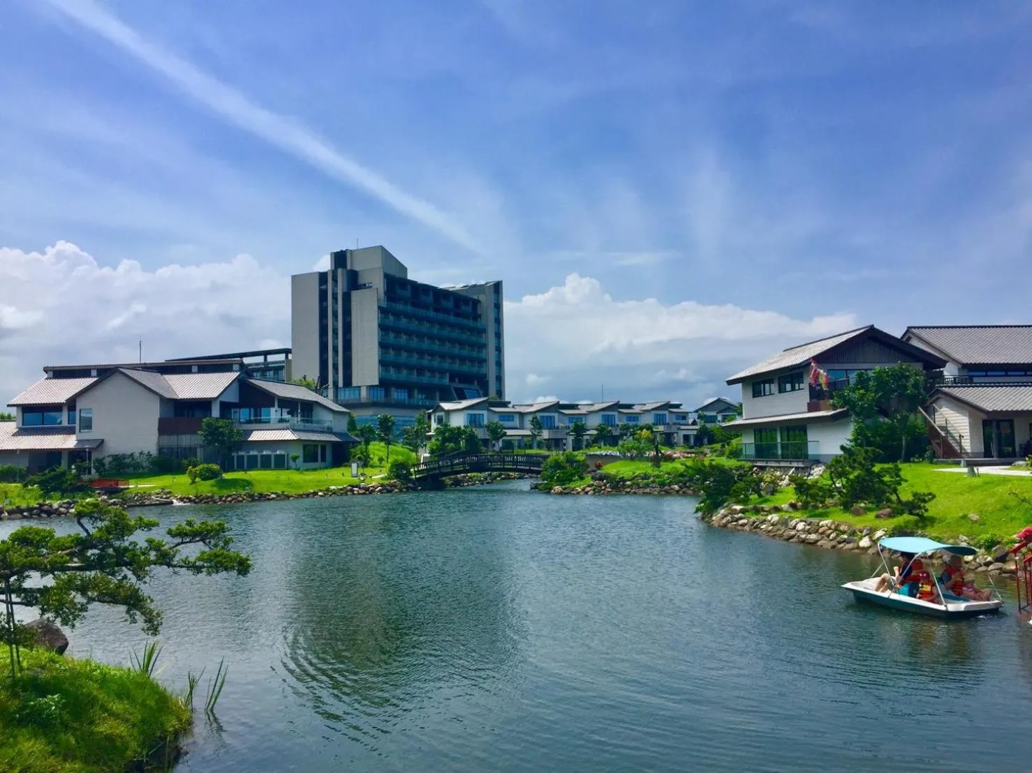 Property building in Dancewoods Hotel