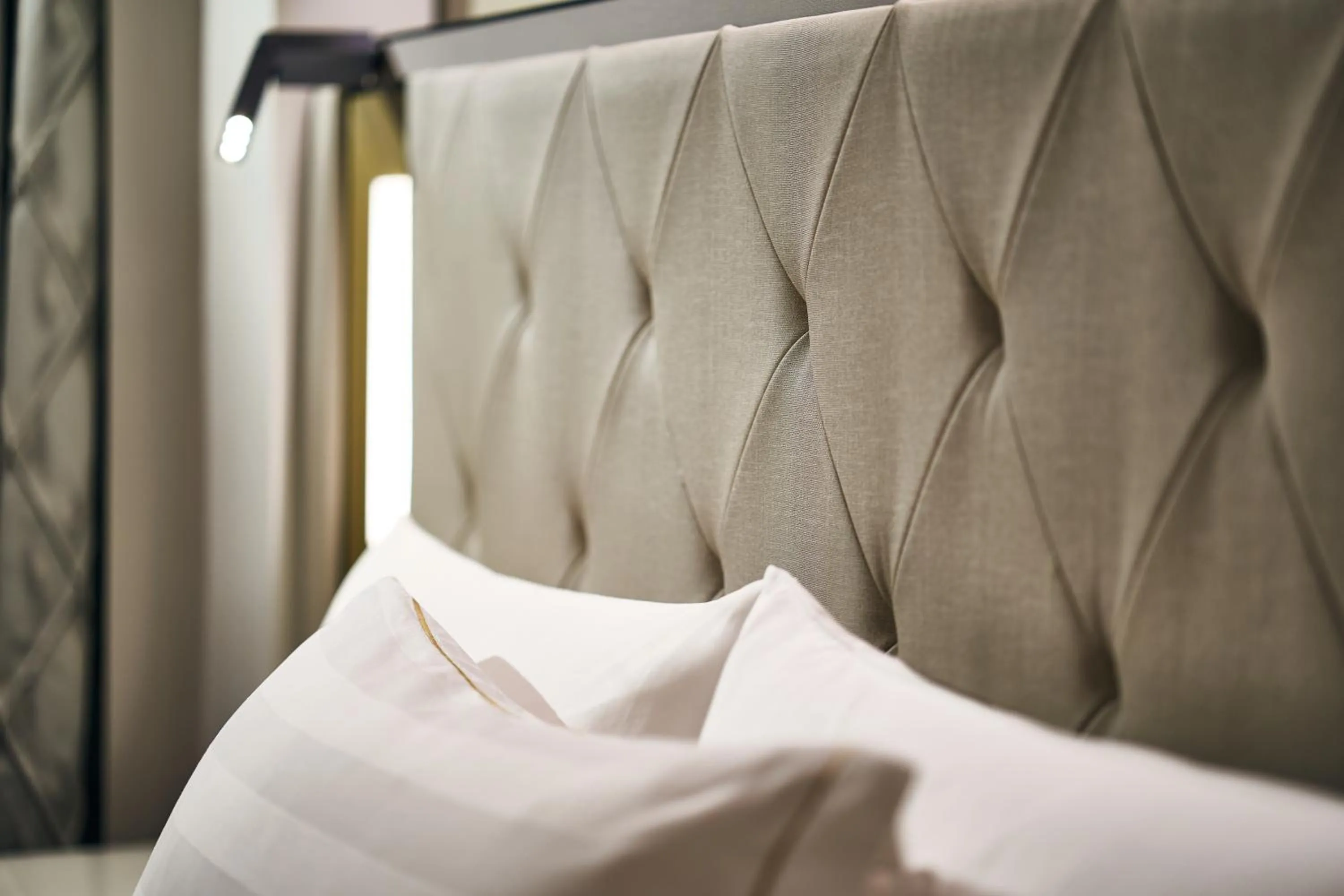 Bed in Novotel Singapore on Kitchener