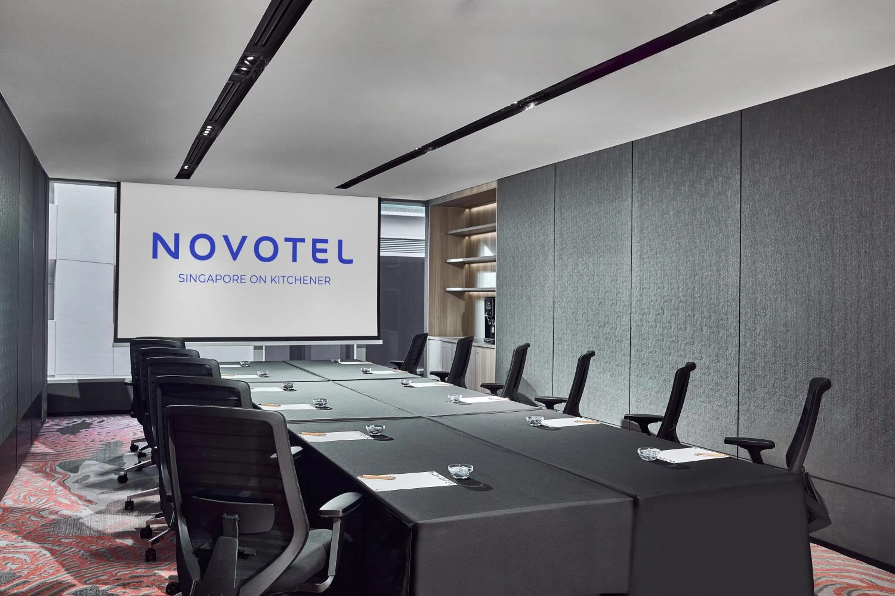 Meeting/conference room in Novotel Singapore on Kitchener