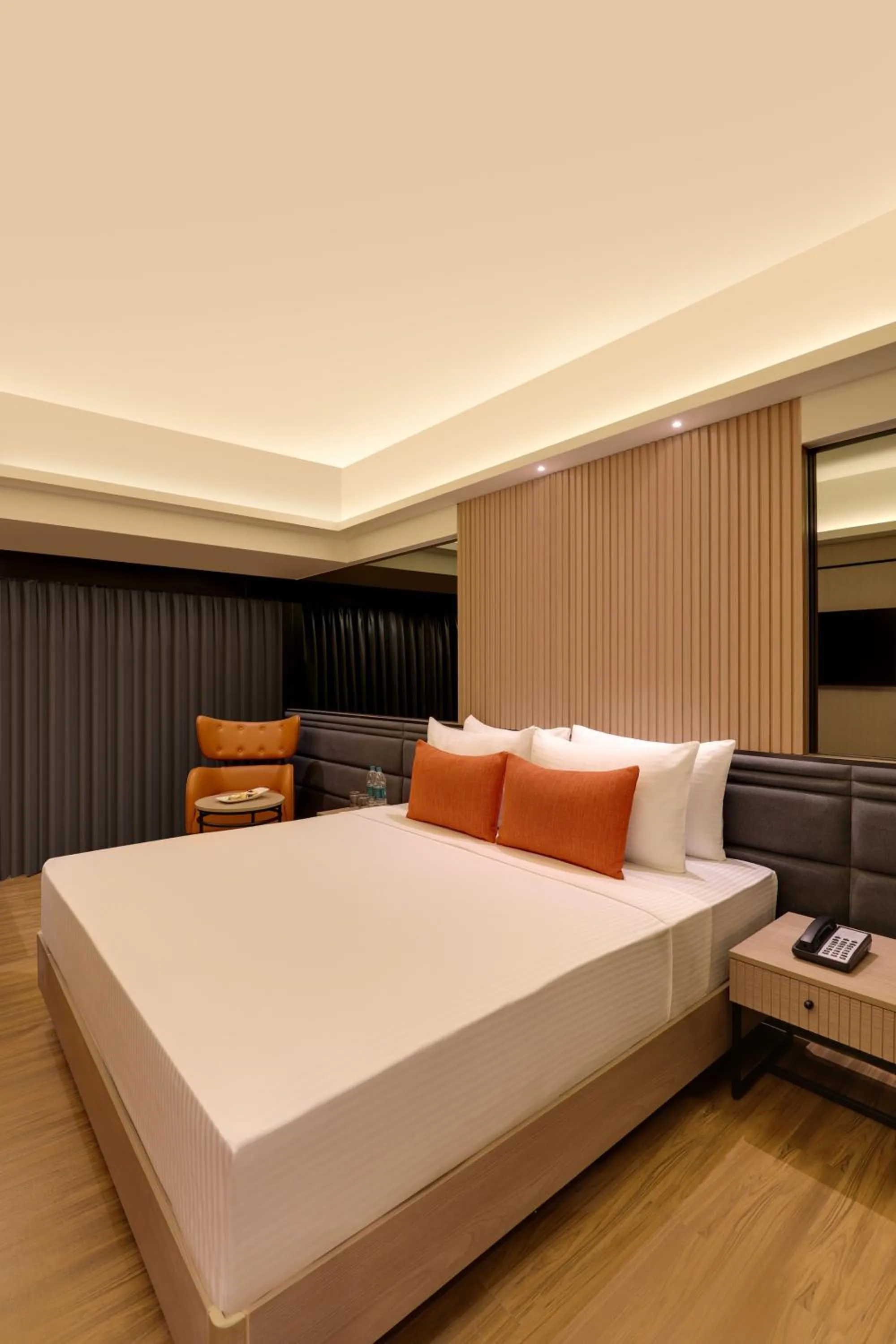 Bedroom, Bed in Lemon Tree Premier, Malad, Mumbai