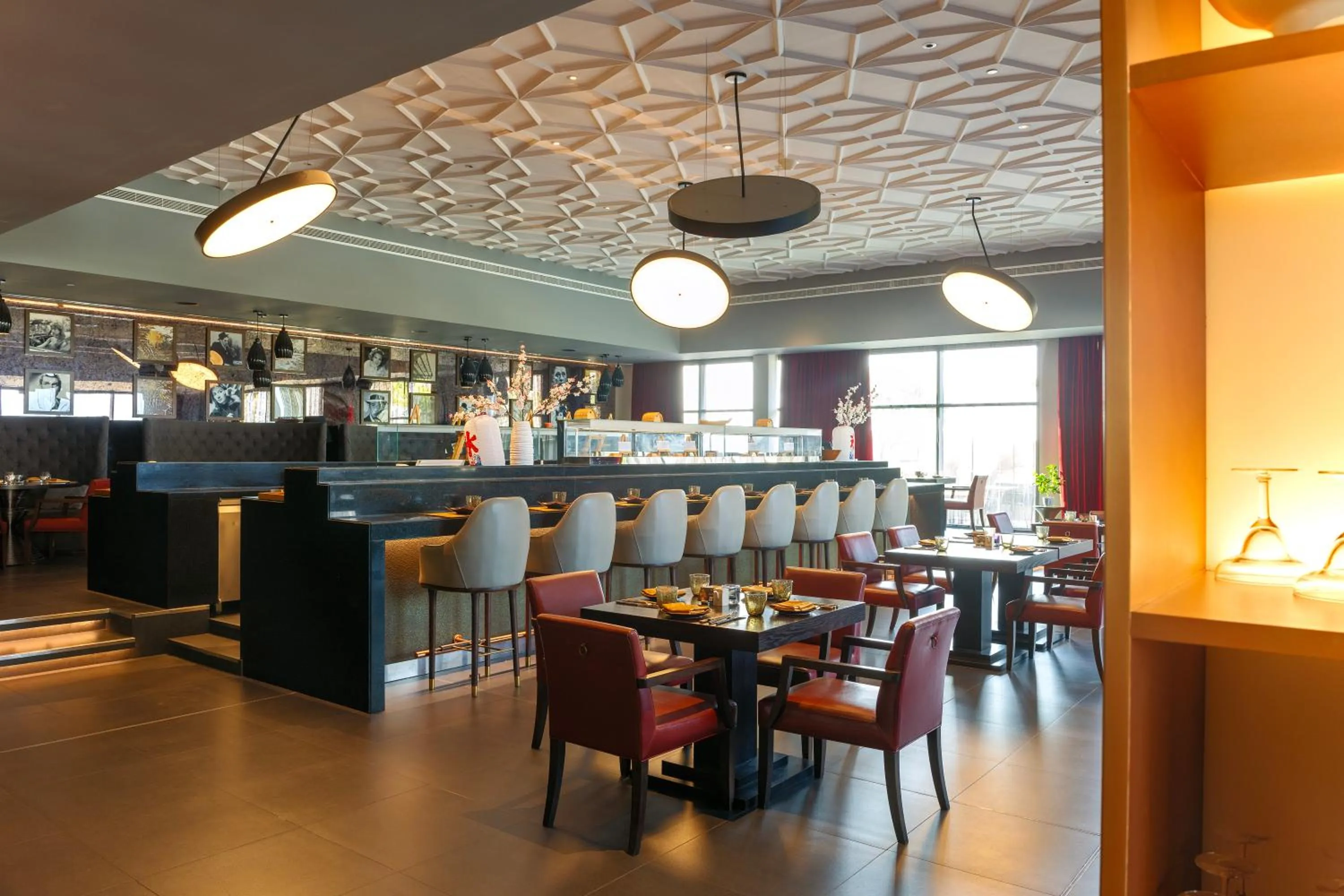 Lounge or bar in Novotel Muscat Airport