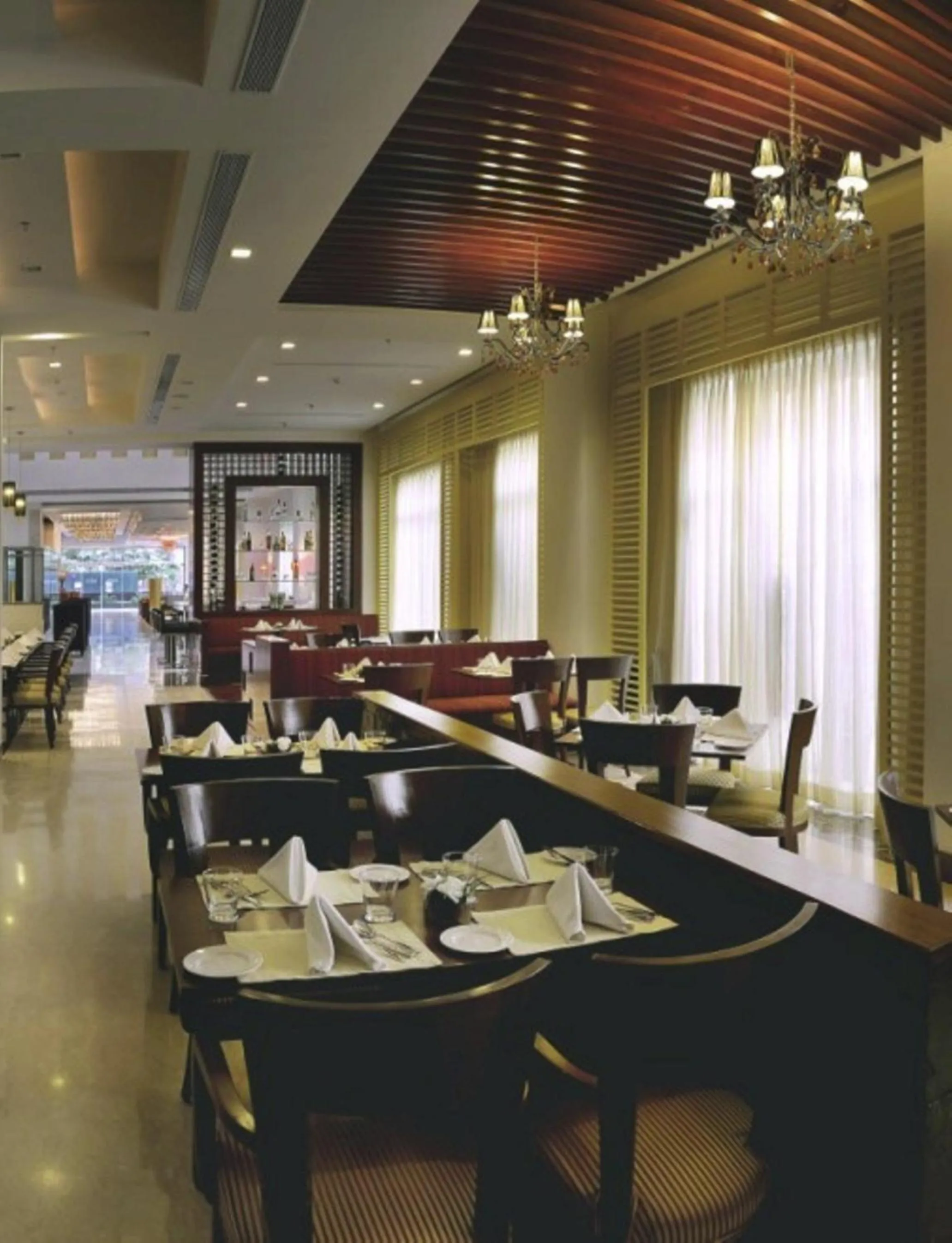 Restaurant/places to eat in Park Inn Gurgaon