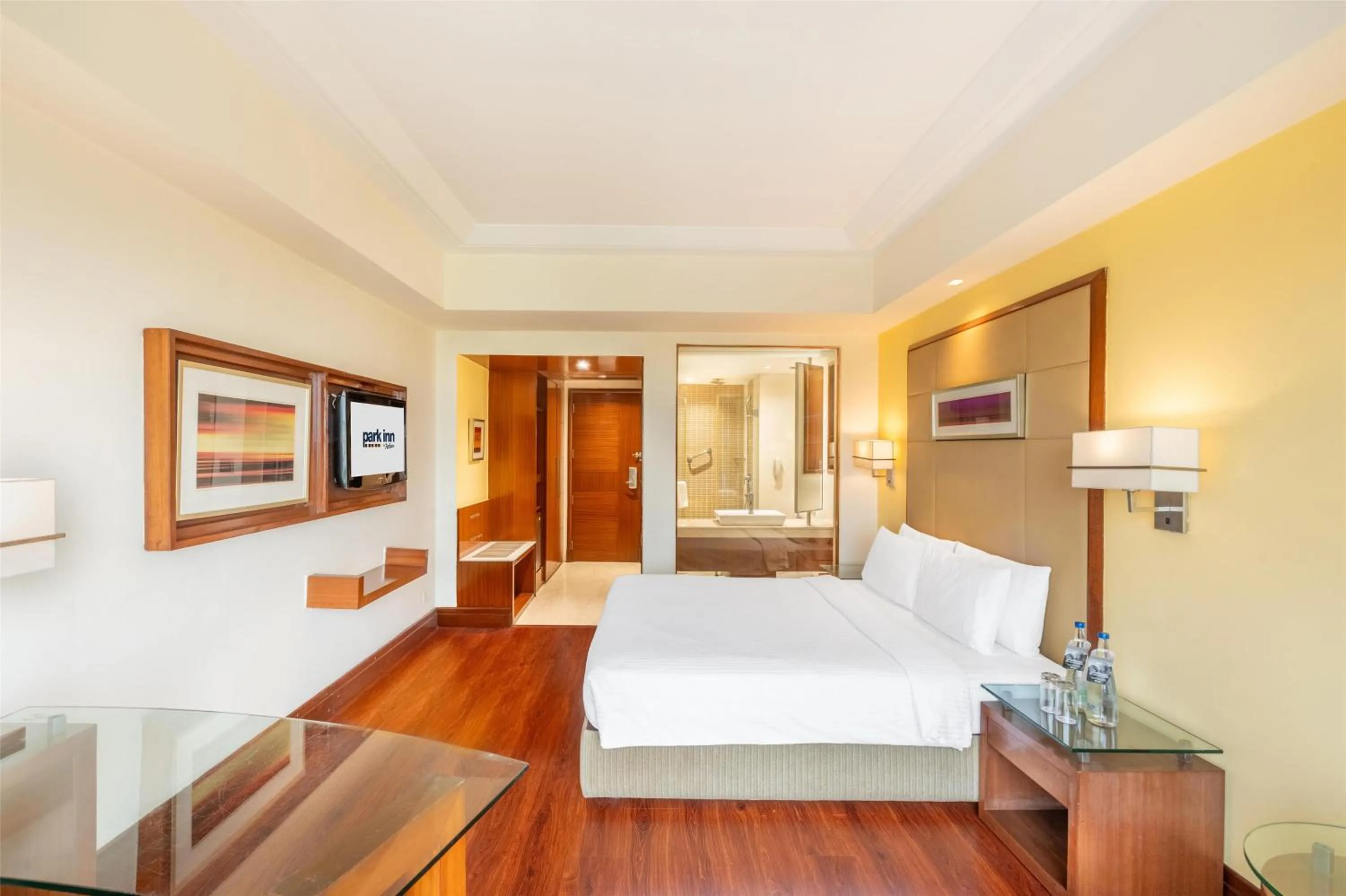 Bedroom, Bed in Park Inn Gurgaon