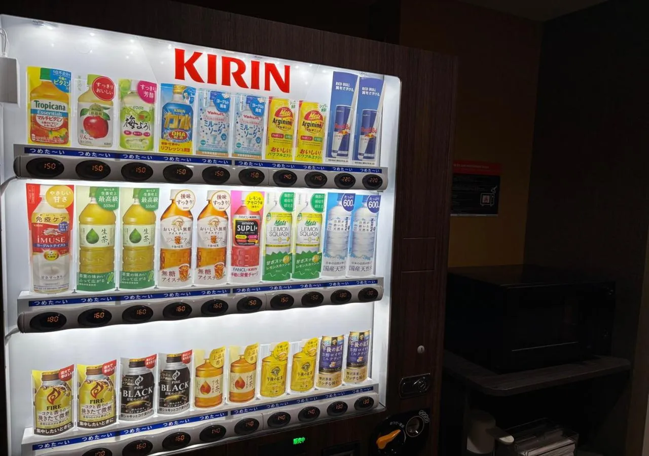 microwave in APA Hotel Midosuji Honmachi Ekihigashi