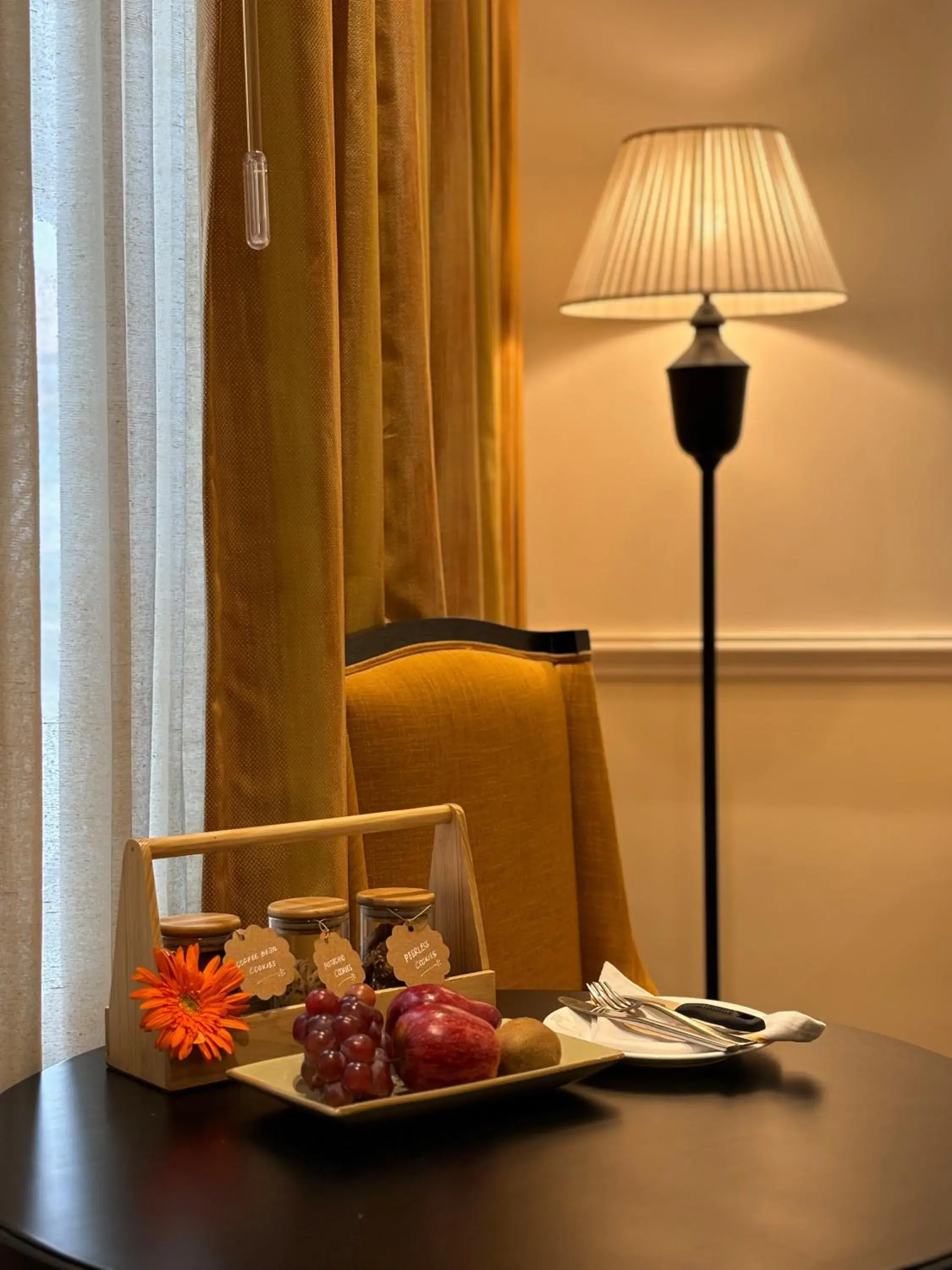 Living room in Peerless Hotel Kolkata Living room in Peerless Hotel Kolkata