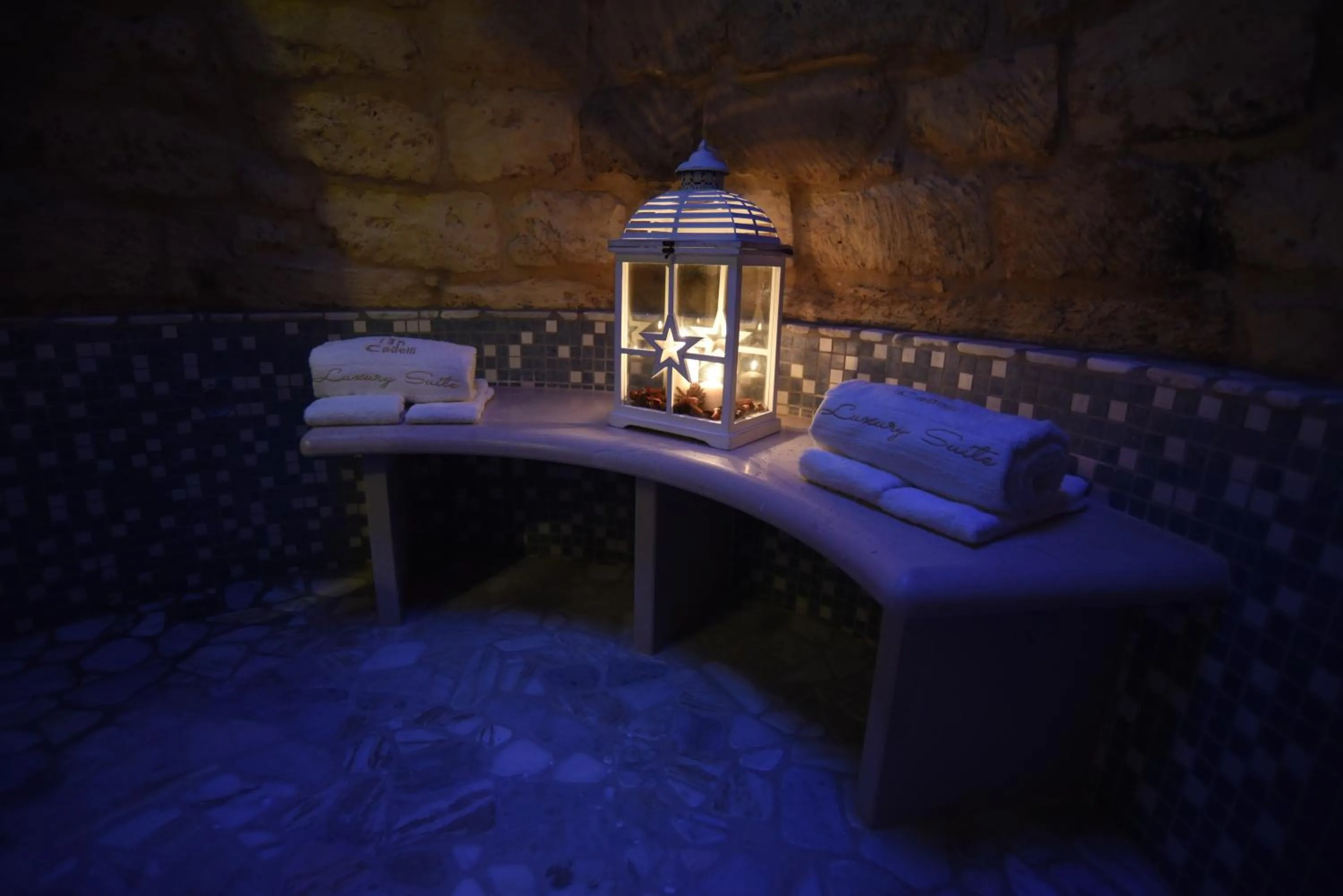 Two-Bedroom Deluxe Suite with Turkish Bath - Basement level in Cadelli Luxury Suite & Apartments