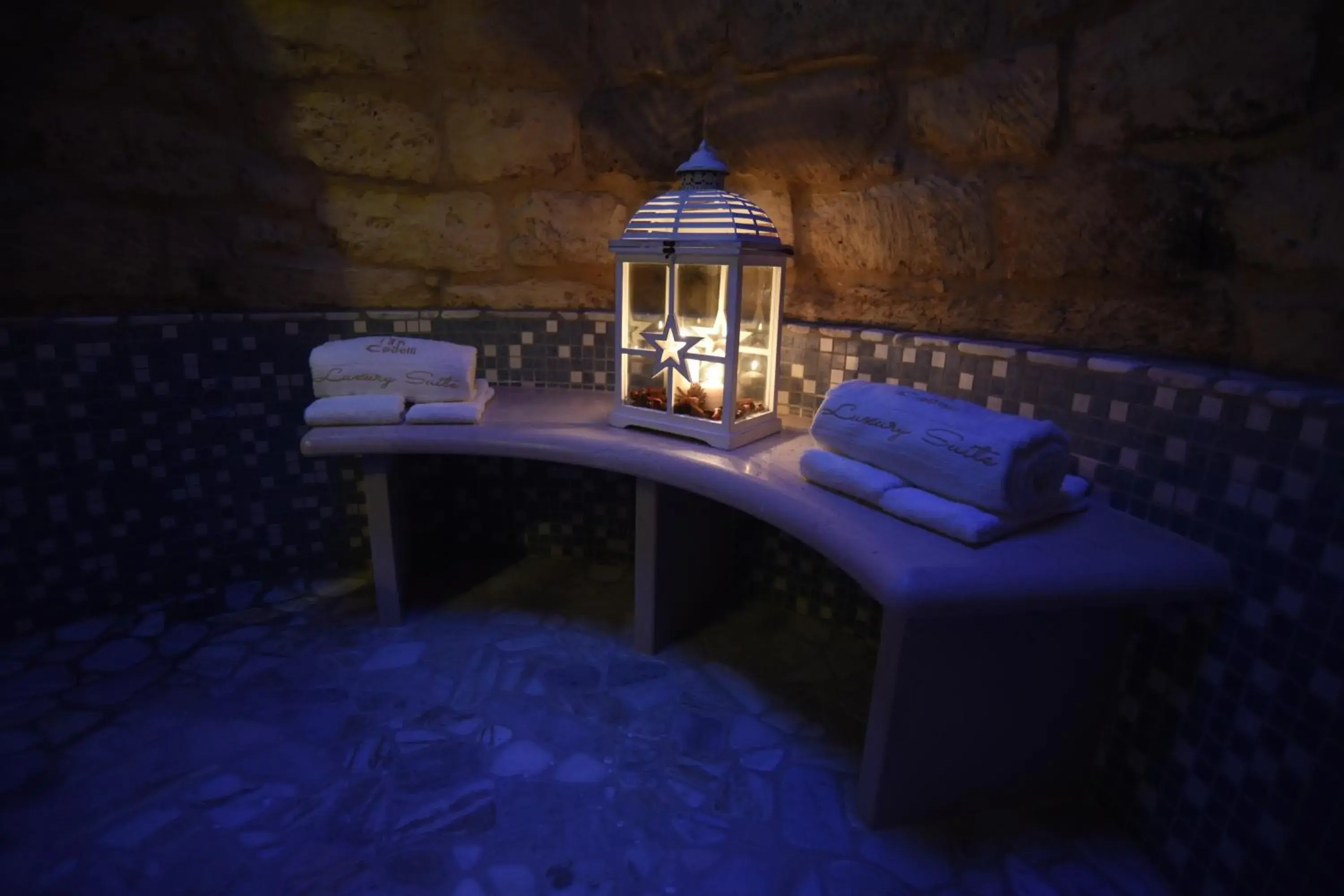 Two-Bedroom Deluxe Suite with Turkish Bath - Basement level in Cadelli Luxury Suite & Apartments Two-Bedroom Deluxe Suite with Turkish Bath - Basement level in Cadelli Luxury Suite & Apartments