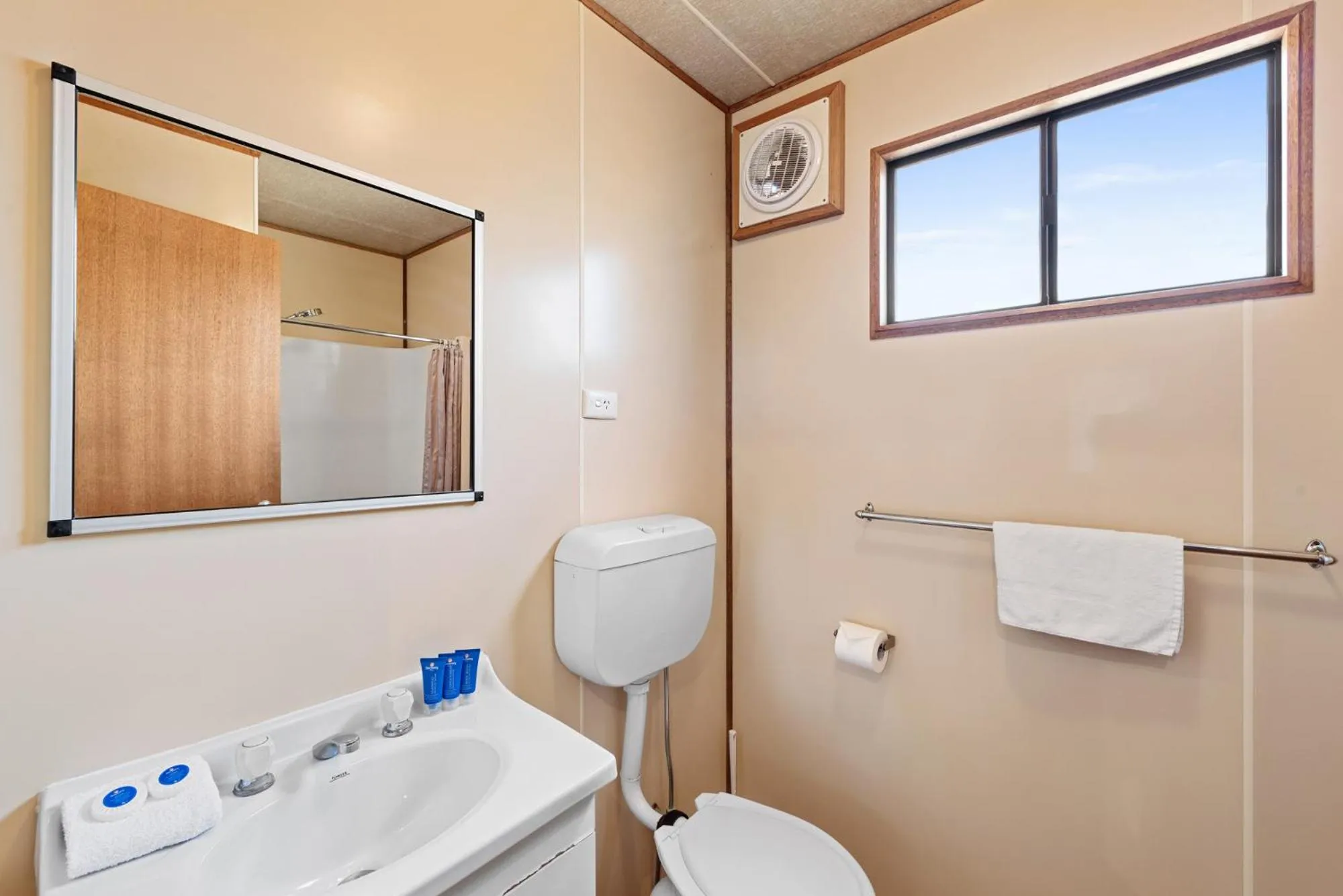 Bathroom in Discovery Parks - Moama West