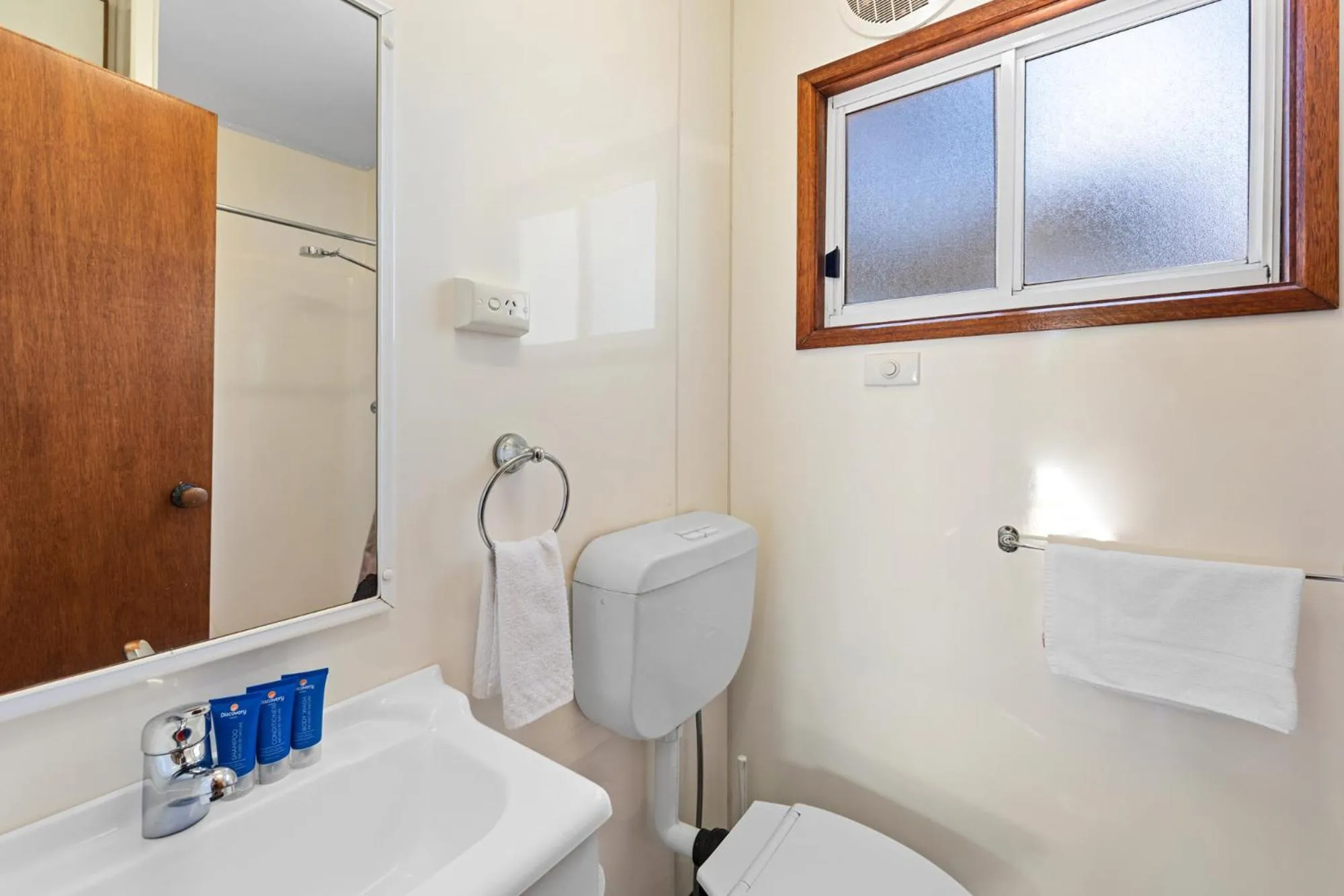 Bathroom in Discovery Parks - Moama West