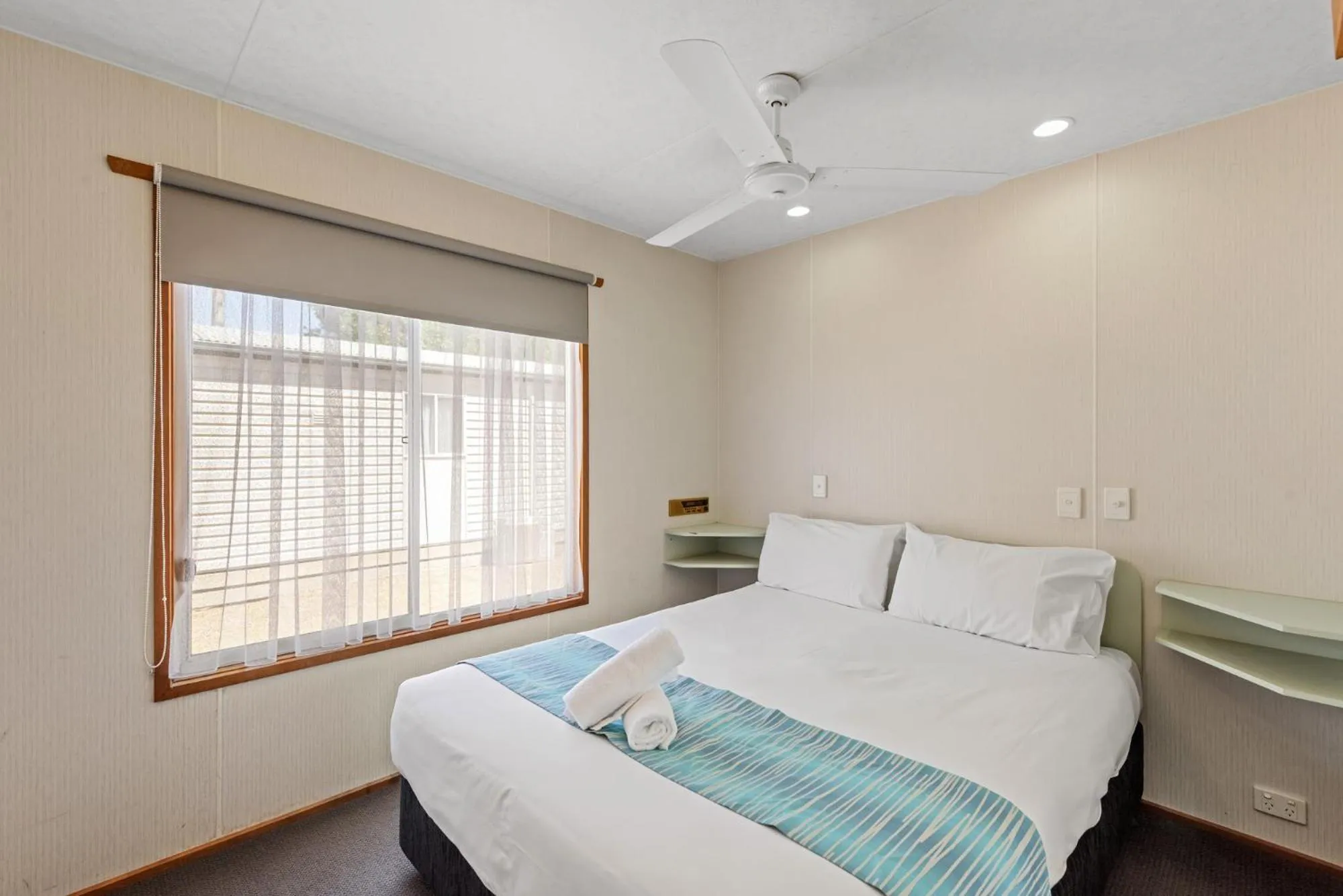 Bedroom, Bed in Discovery Parks - Moama West