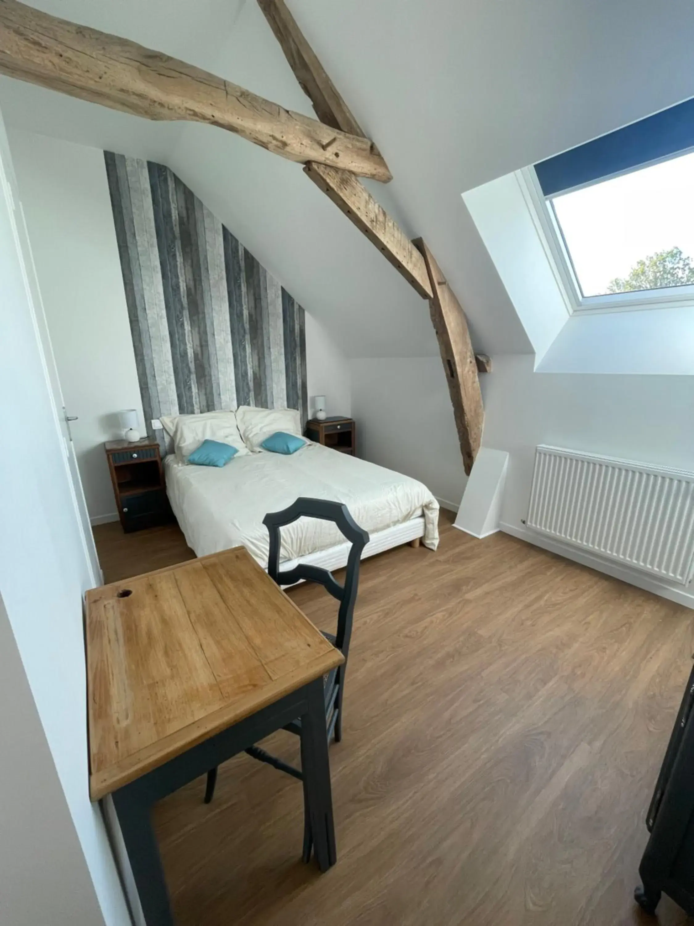 Double Room with Private Bathroom in La Marchanderie Double Room with Private Bathroom in La Marchanderie