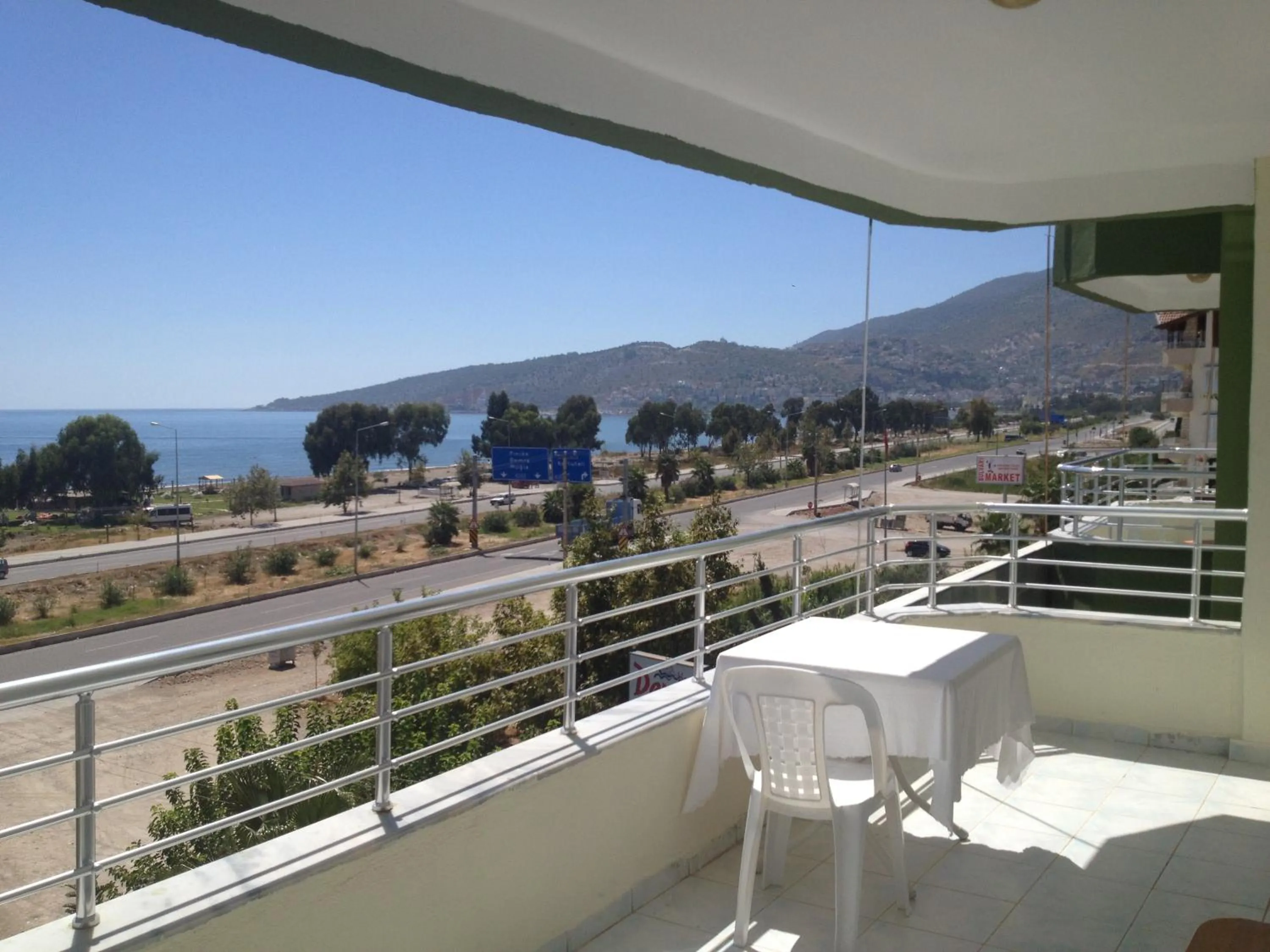 Balcony/Terrace in Hotel Simsek