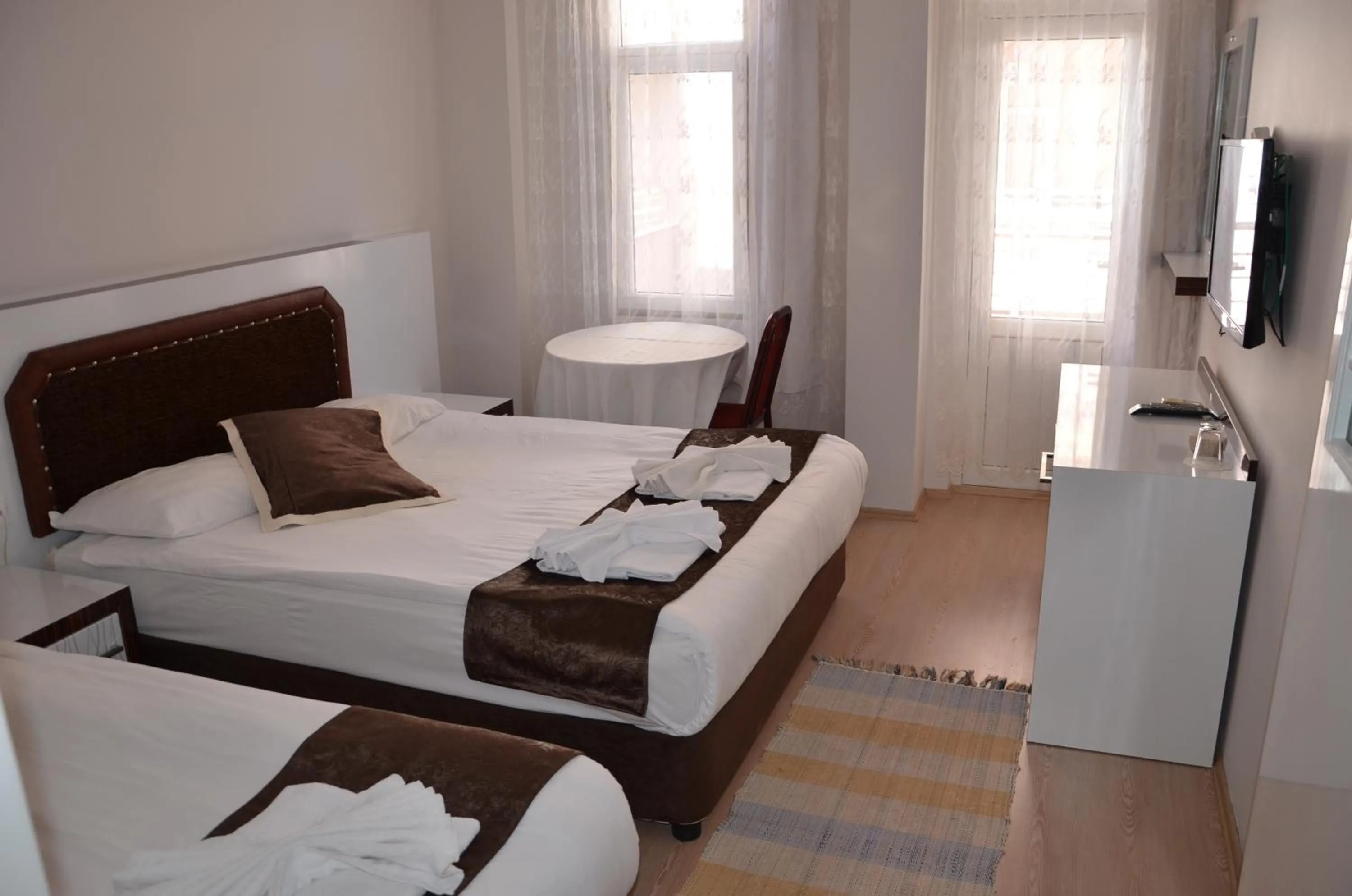 Photo of the whole room, Bed in Hotel Simsek