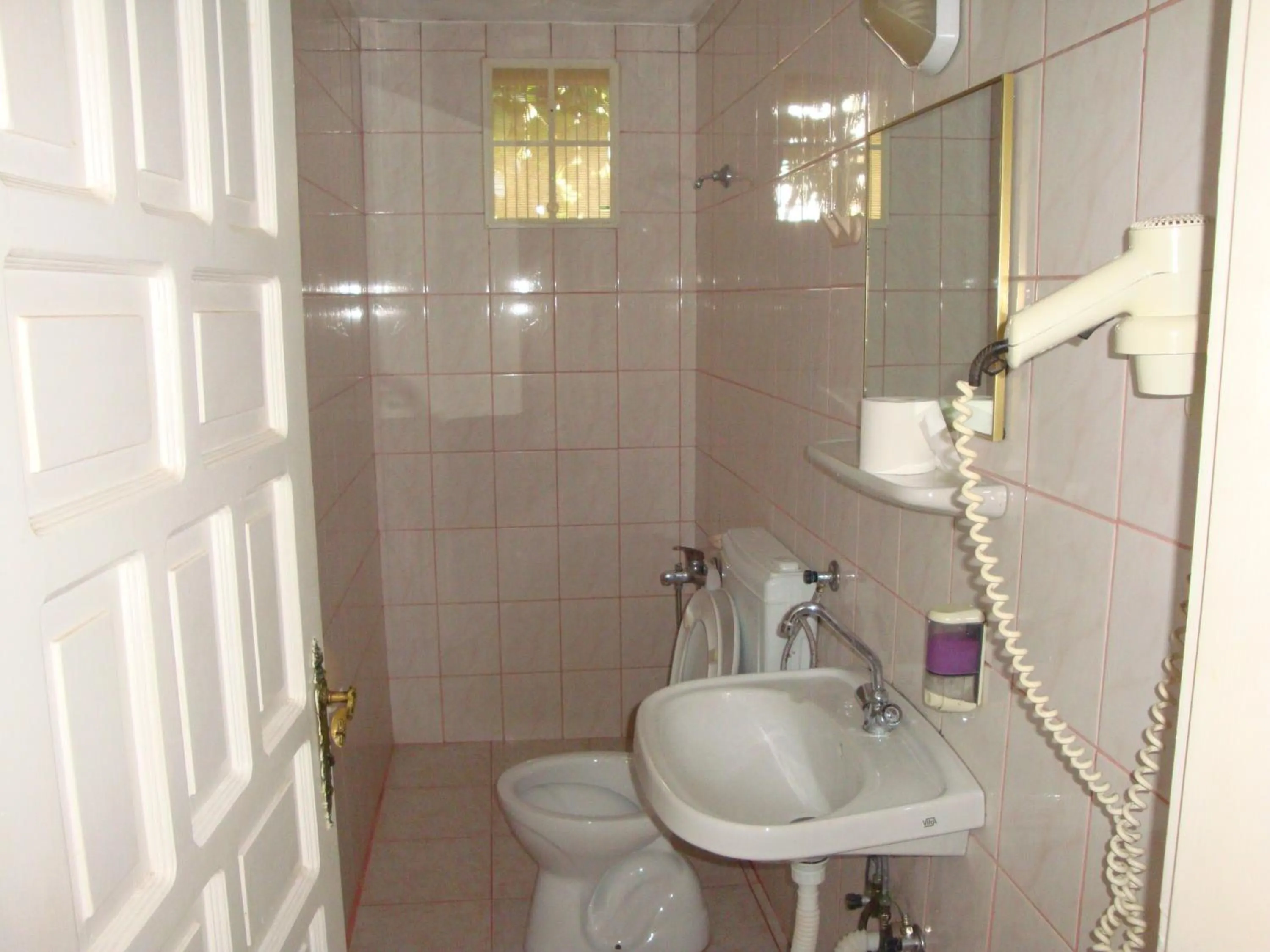 Shower in Hotel Anadolu