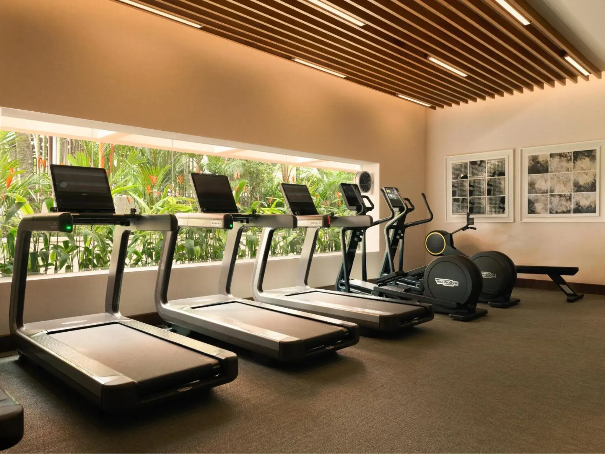 Fitness centre/facilities in Mandarin Oriental, Singapore Fitness centre/facilities in Mandarin Oriental, Singapore
