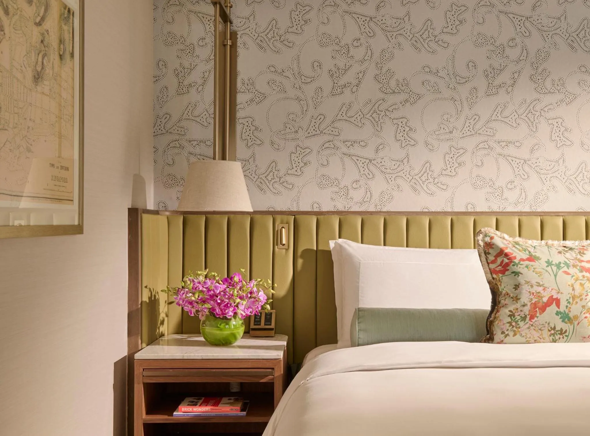 Bedroom, Bed in Mandarin Oriental, Singapore