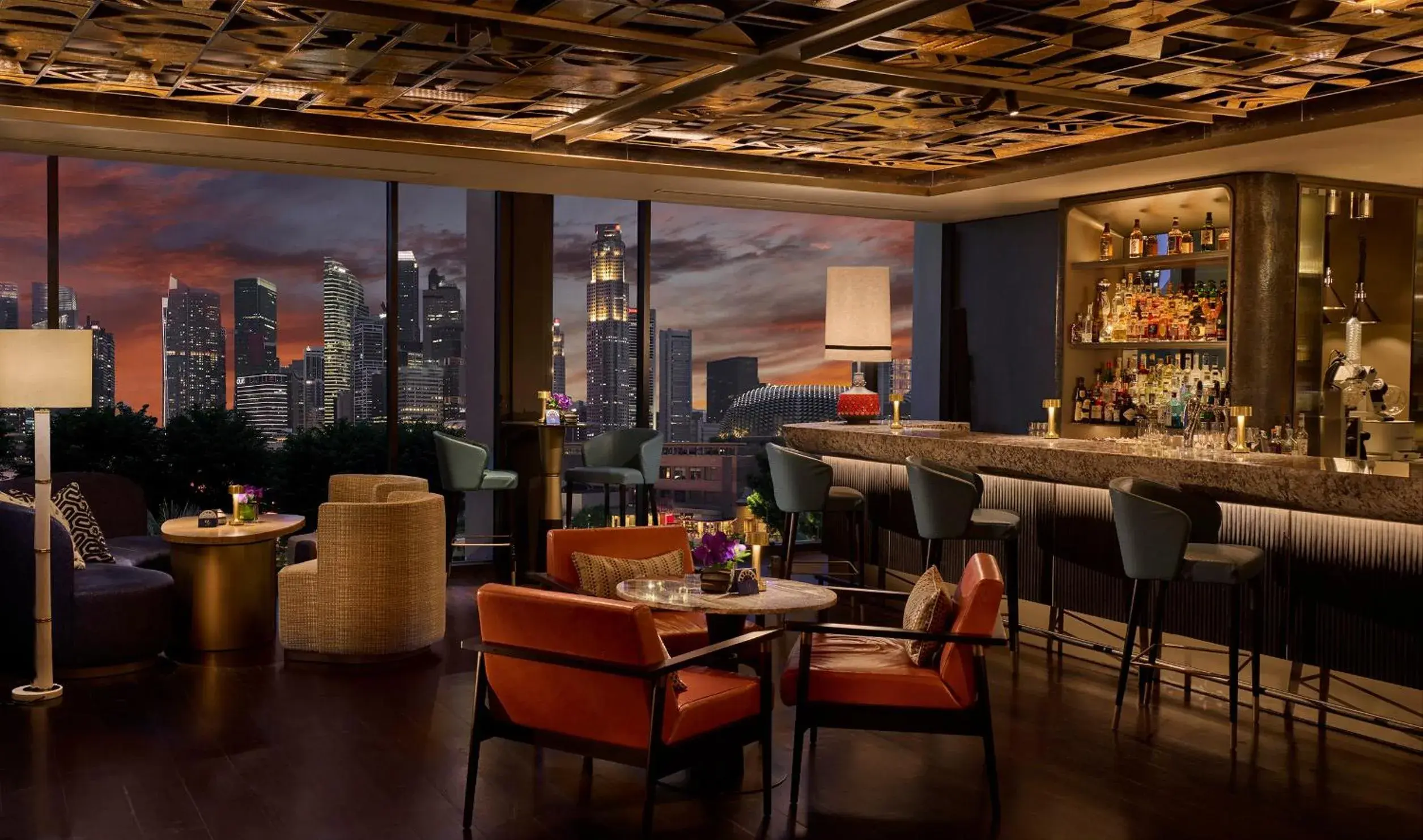 Lounge or bar in Mandarin Oriental, Singapore Lounge or bar in Mandarin Oriental, Singapore