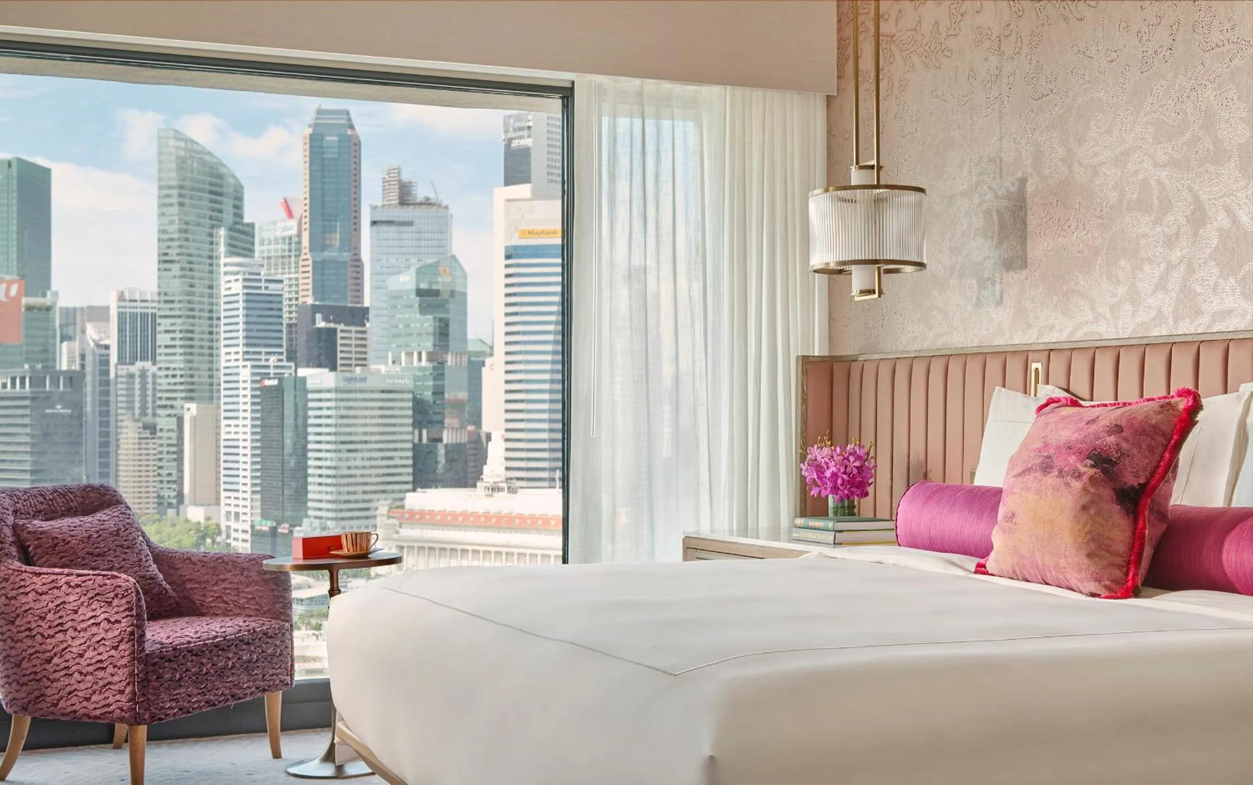 Bedroom, Bed in Mandarin Oriental, Singapore