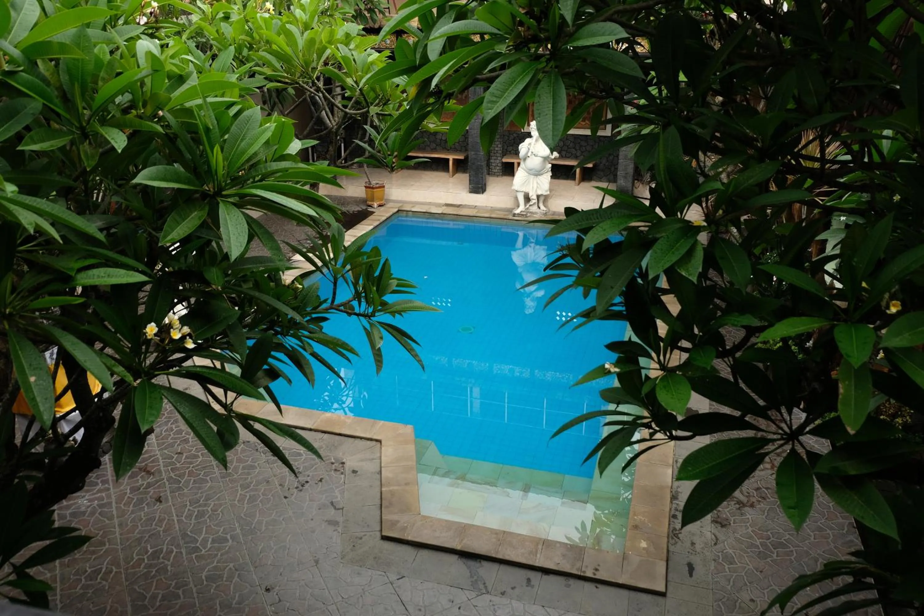 Swimming pool in Kerti Beach Bungalow and Restaurant