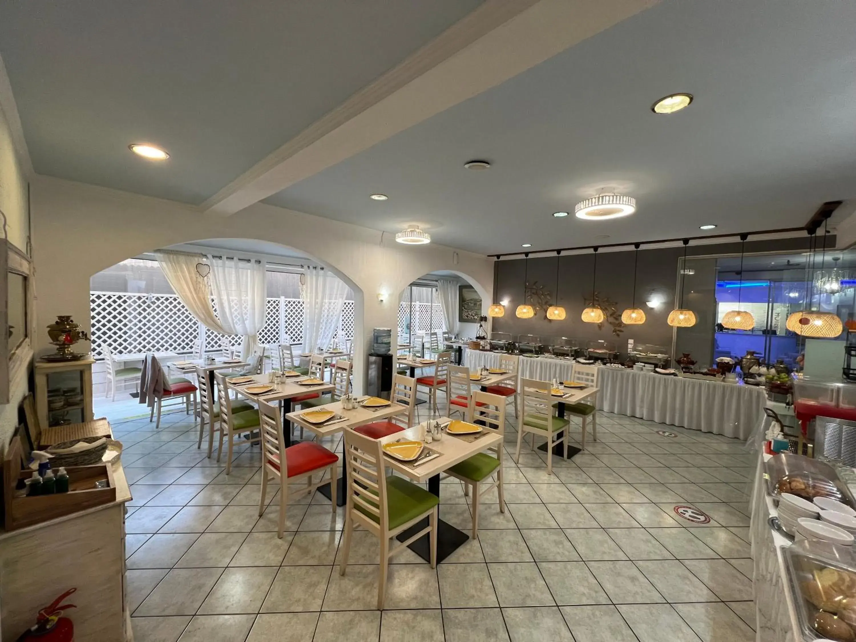 Restaurant/places to eat in Thalia deco City & Beach Hotel Restaurant/places to eat in Thalia deco City & Beach Hotel