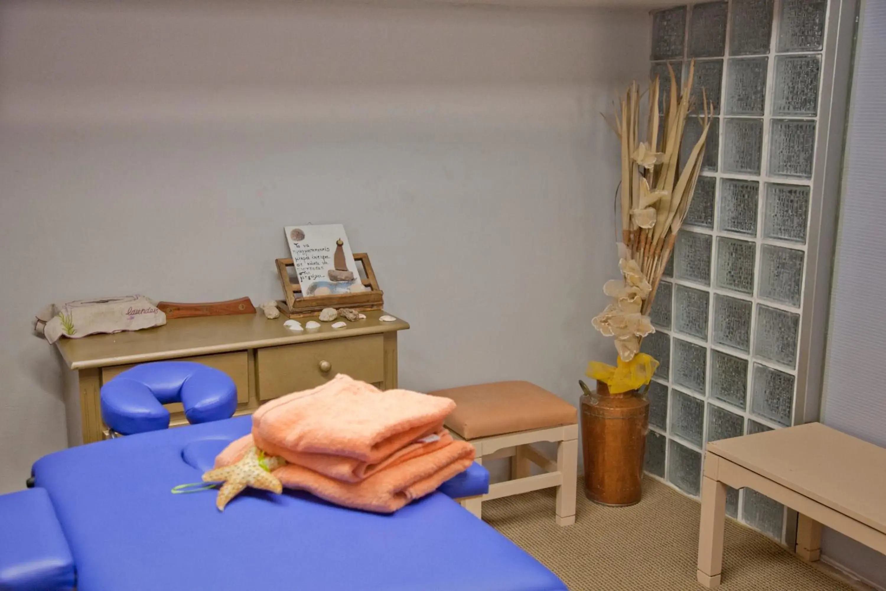 Massage, Bed in Thalia deco City & Beach Hotel Massage, Bed in Thalia deco City & Beach Hotel