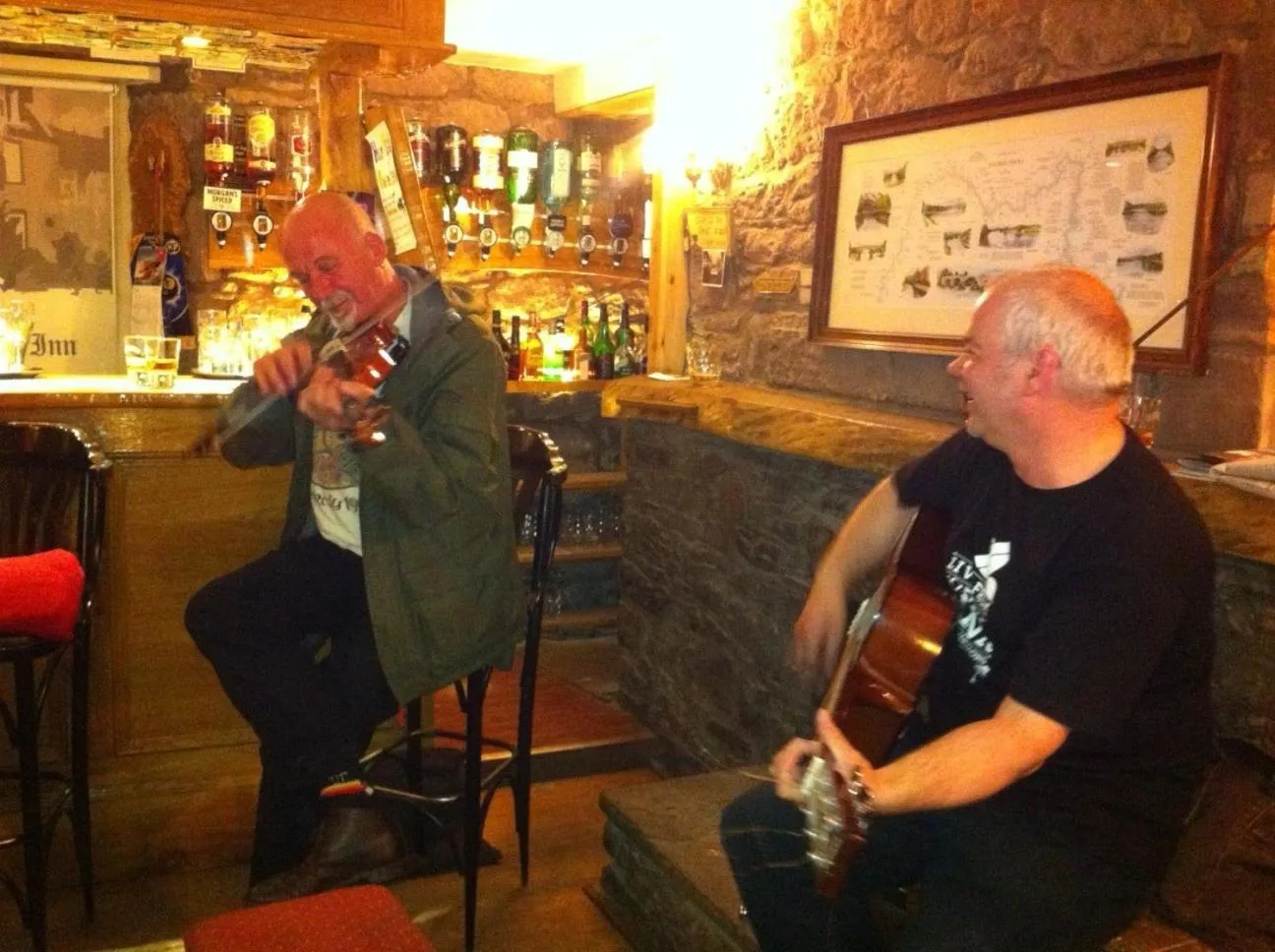 People in Bankfoot Inn