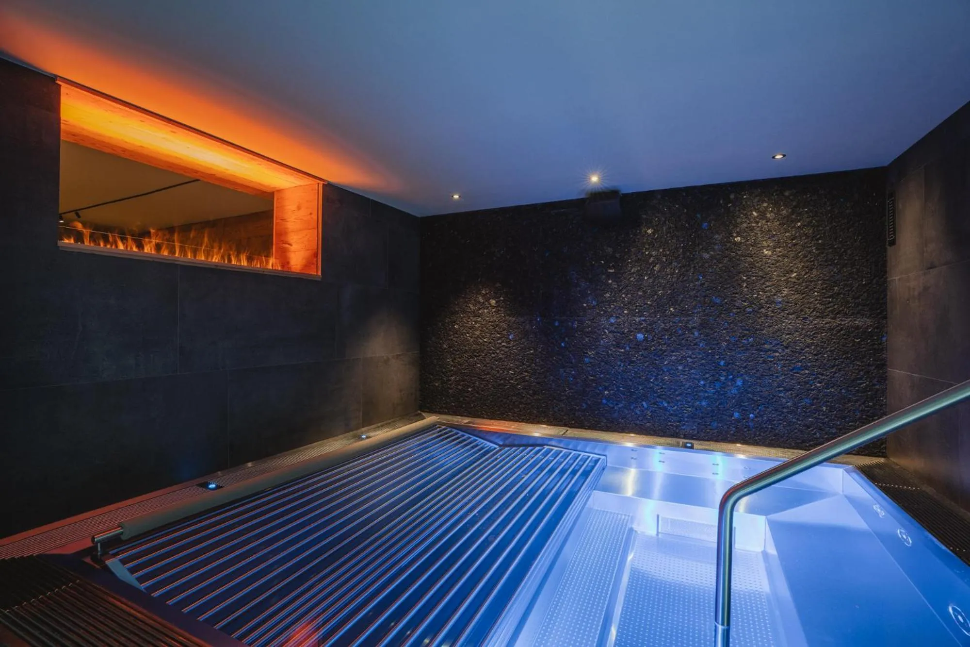 Hot Tub in Hotel Matterhornblick