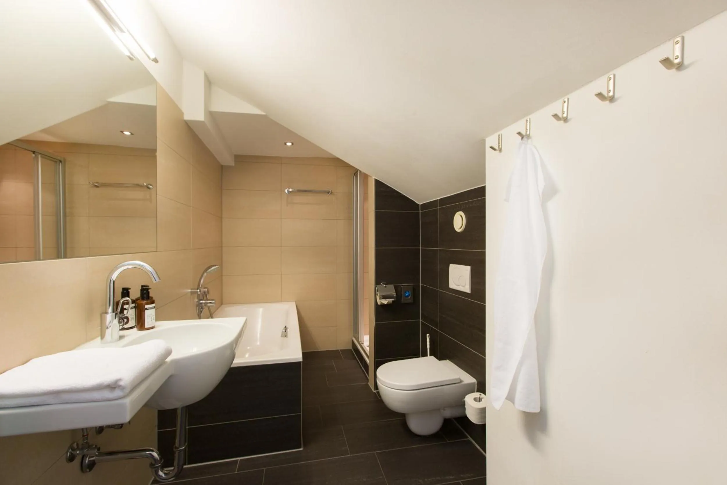 Shower in Familienhotel Mateera Gargellen / Montafon