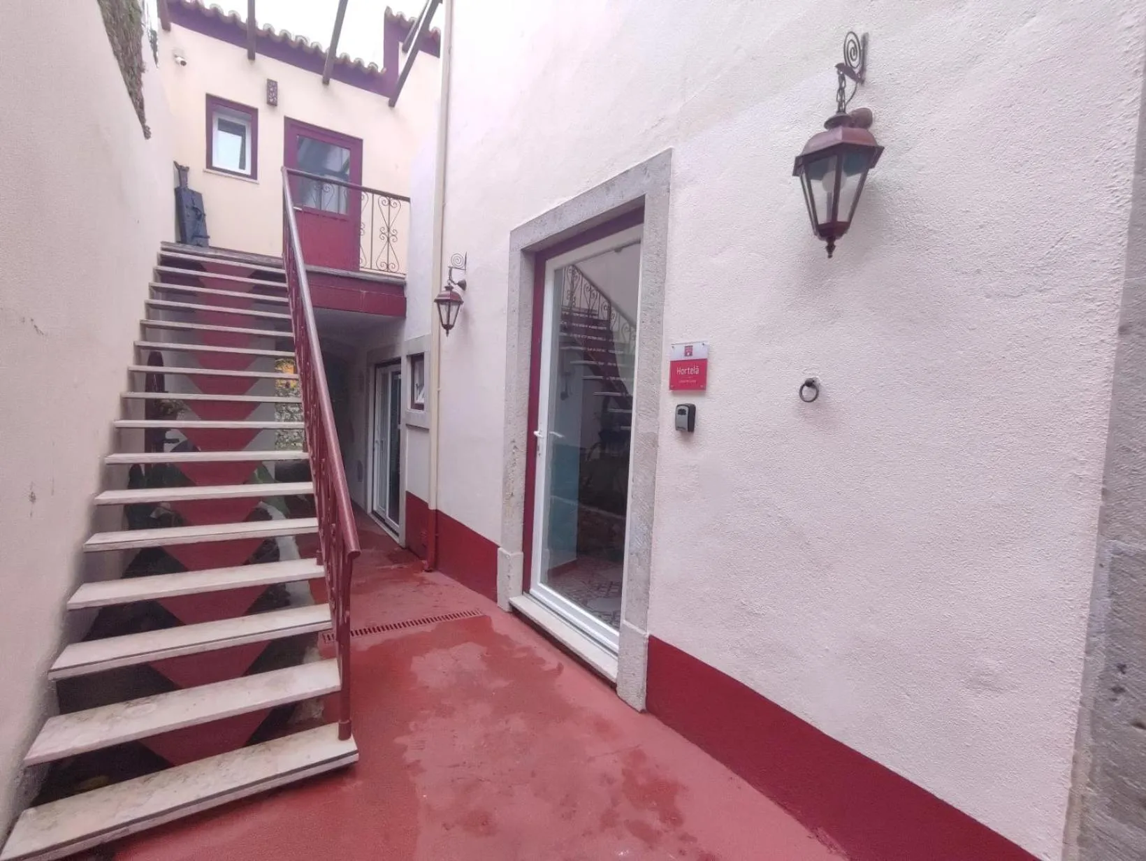 Facade/entrance in Villas de Cintra